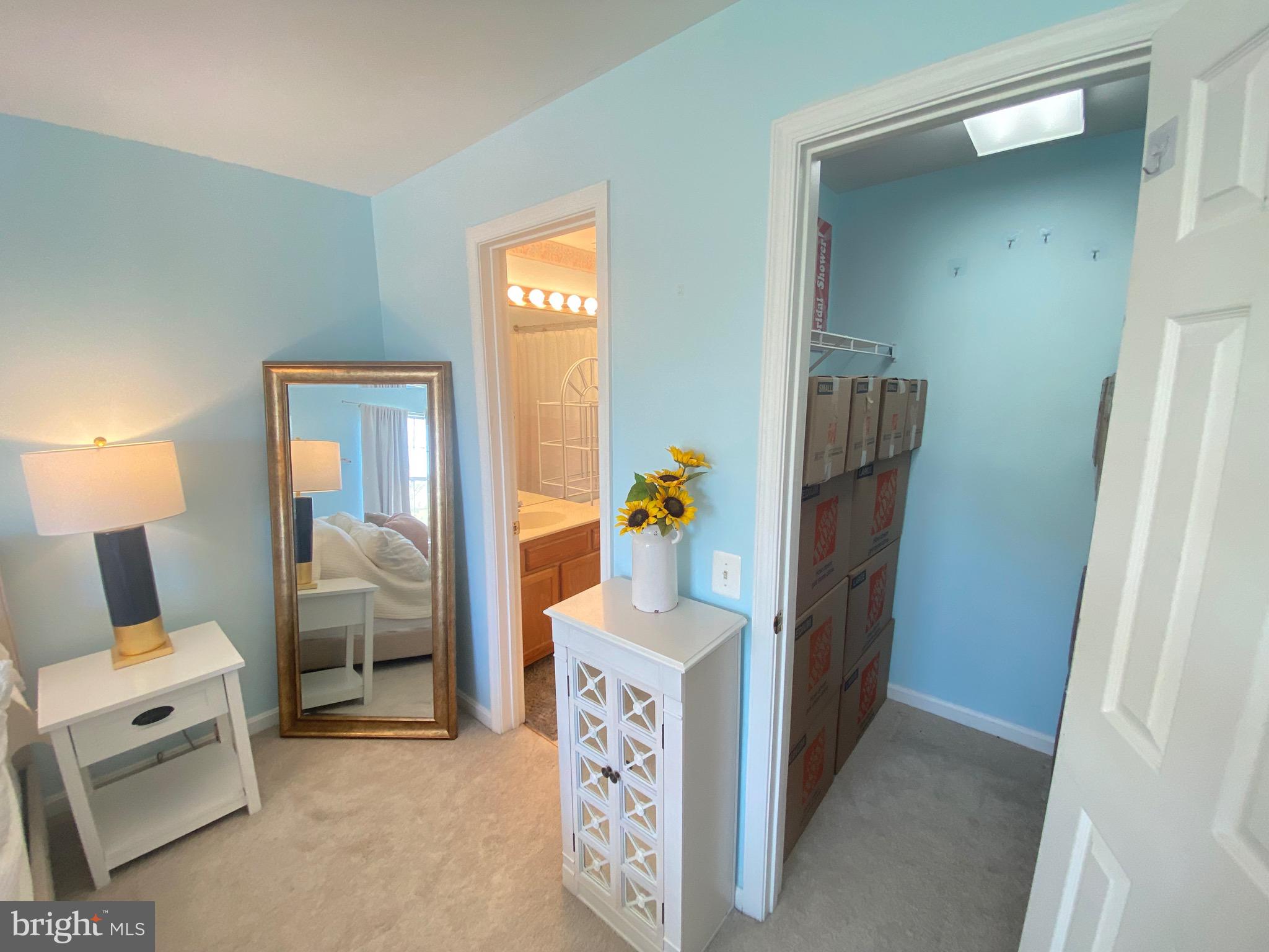 1003 FOXHUNT TERRACE NE 301
