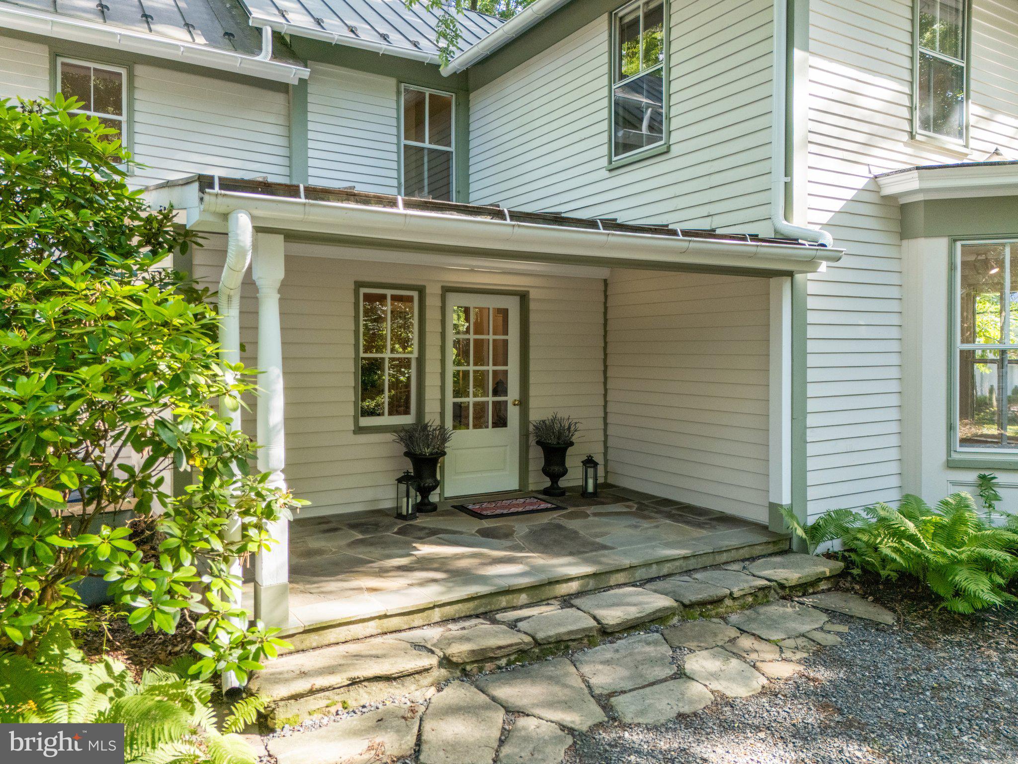 18100 & 18096 LINCOLN ROAD