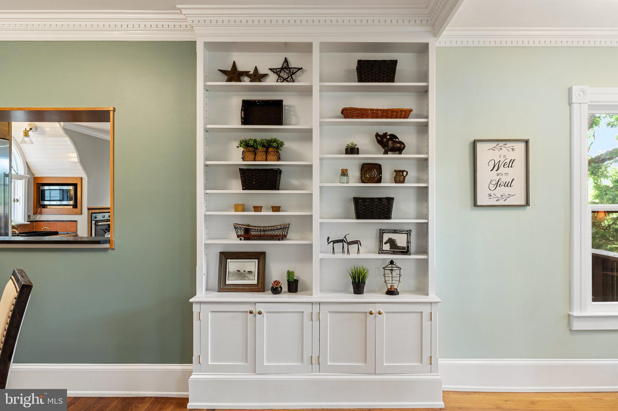 18100 & 18096 LINCOLN ROAD