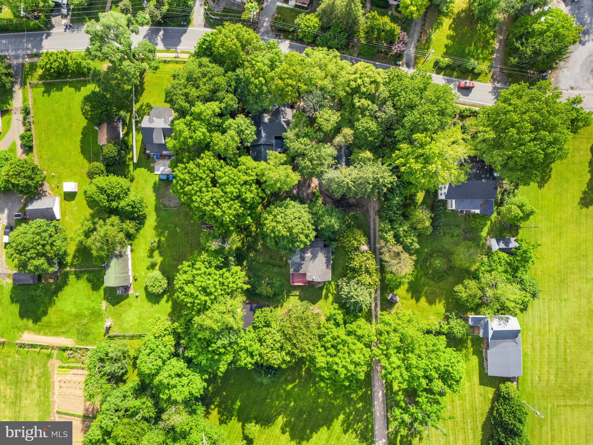 18100 & 18096 LINCOLN ROAD