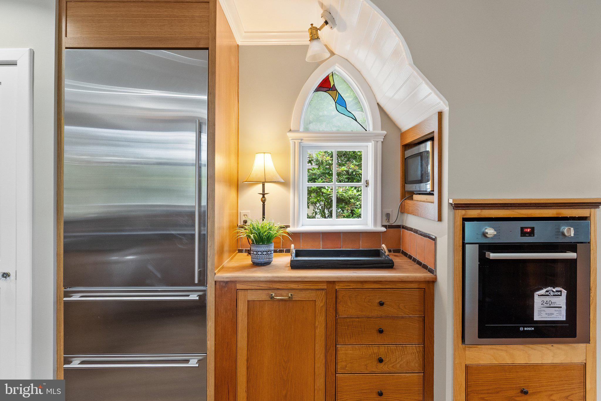 18100 & 18096 LINCOLN ROAD