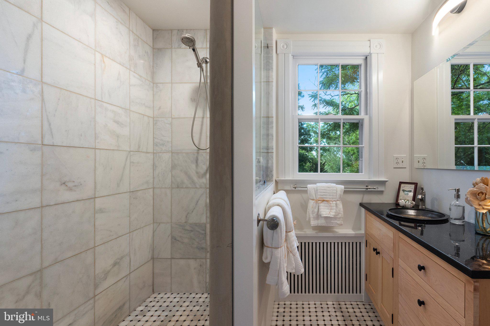 18100 & 18096 LINCOLN ROAD