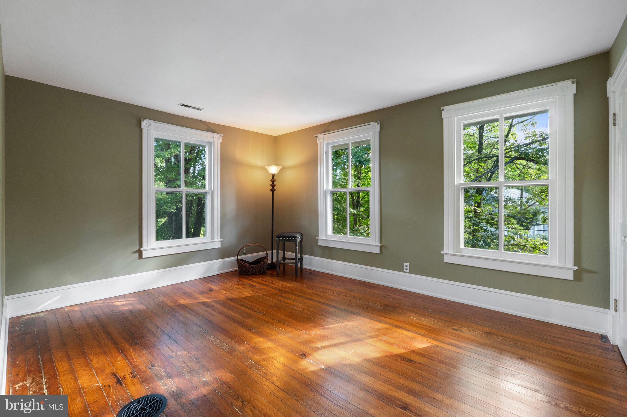 18100 & 18096 LINCOLN ROAD