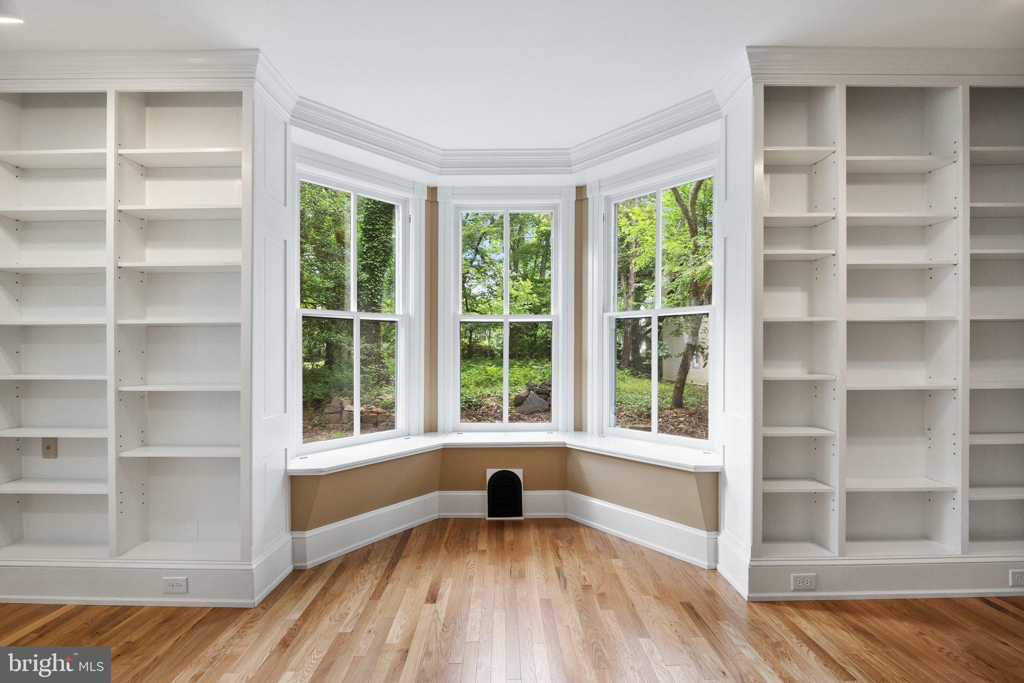 18100 & 18096 LINCOLN ROAD