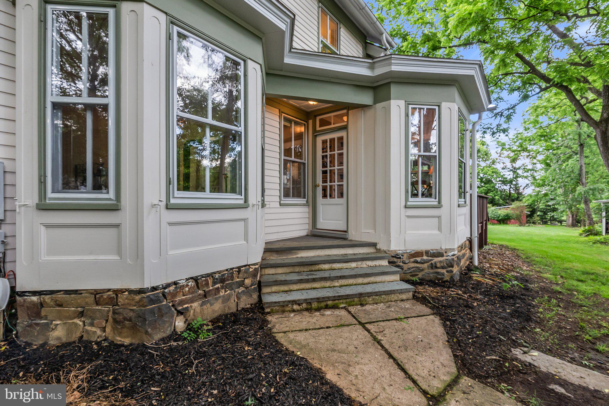 18100 & 18096 LINCOLN ROAD