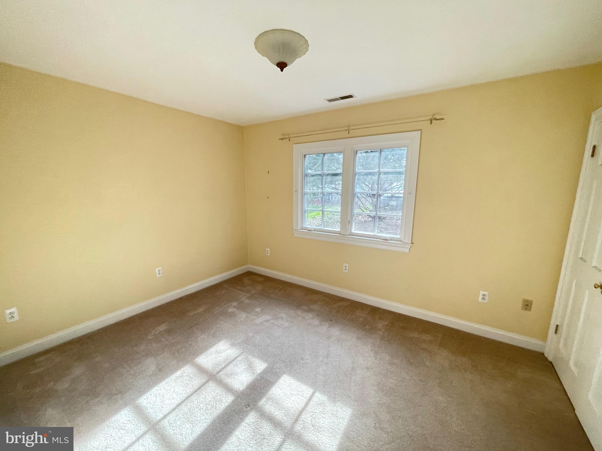 18100 & 18096 LINCOLN ROAD