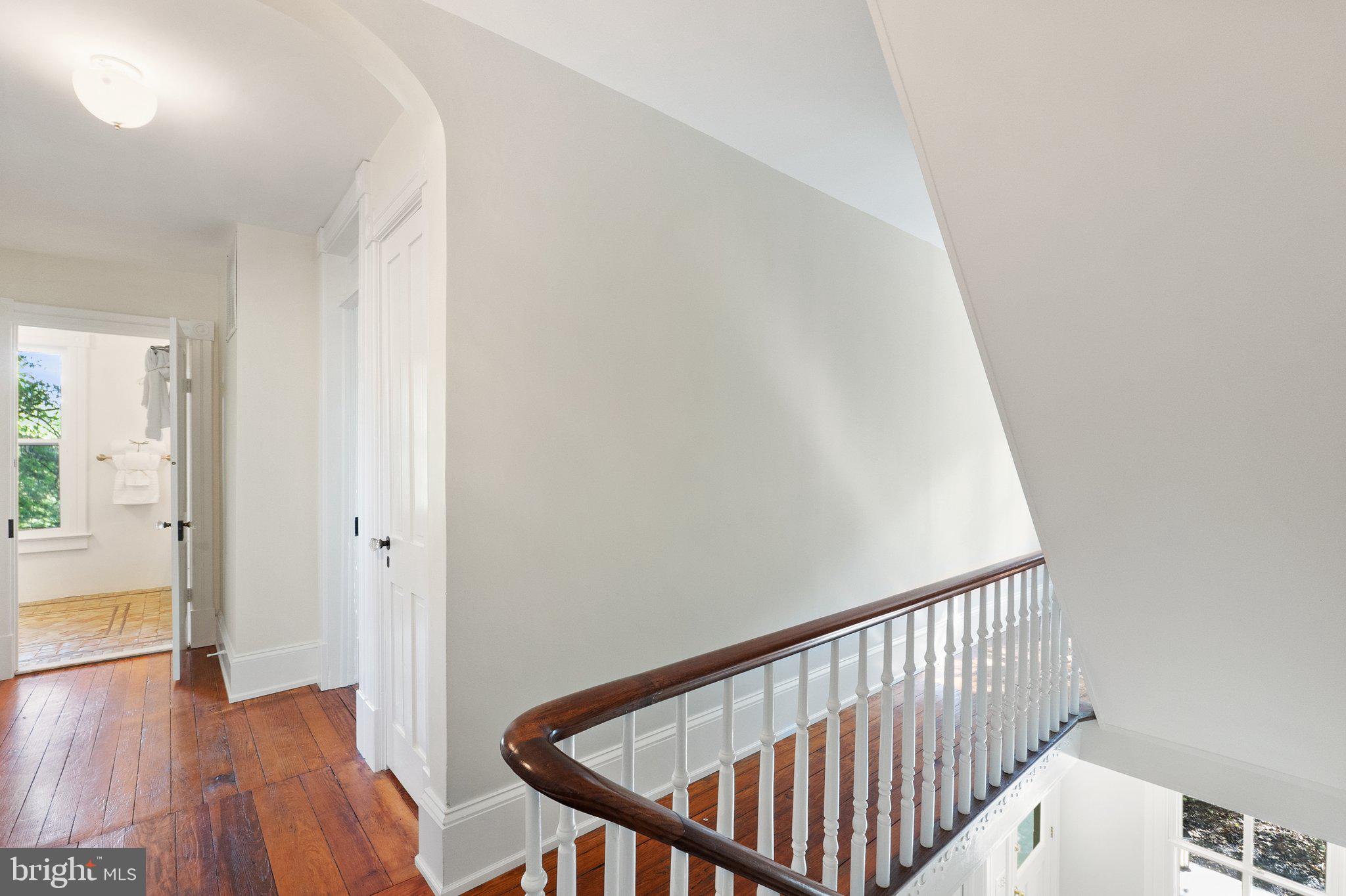 18100 & 18096 LINCOLN ROAD