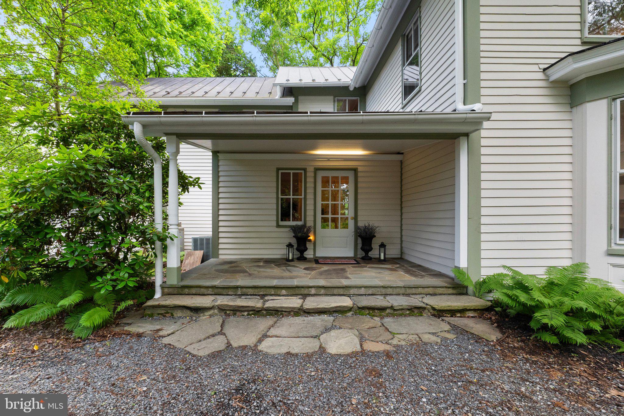 18100 & 18096 LINCOLN ROAD