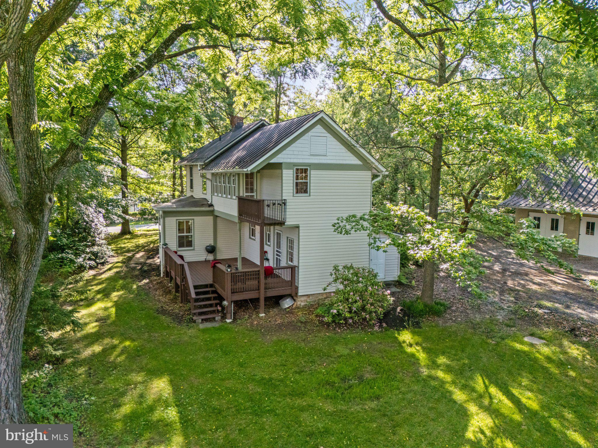 18100 & 18096 LINCOLN ROAD