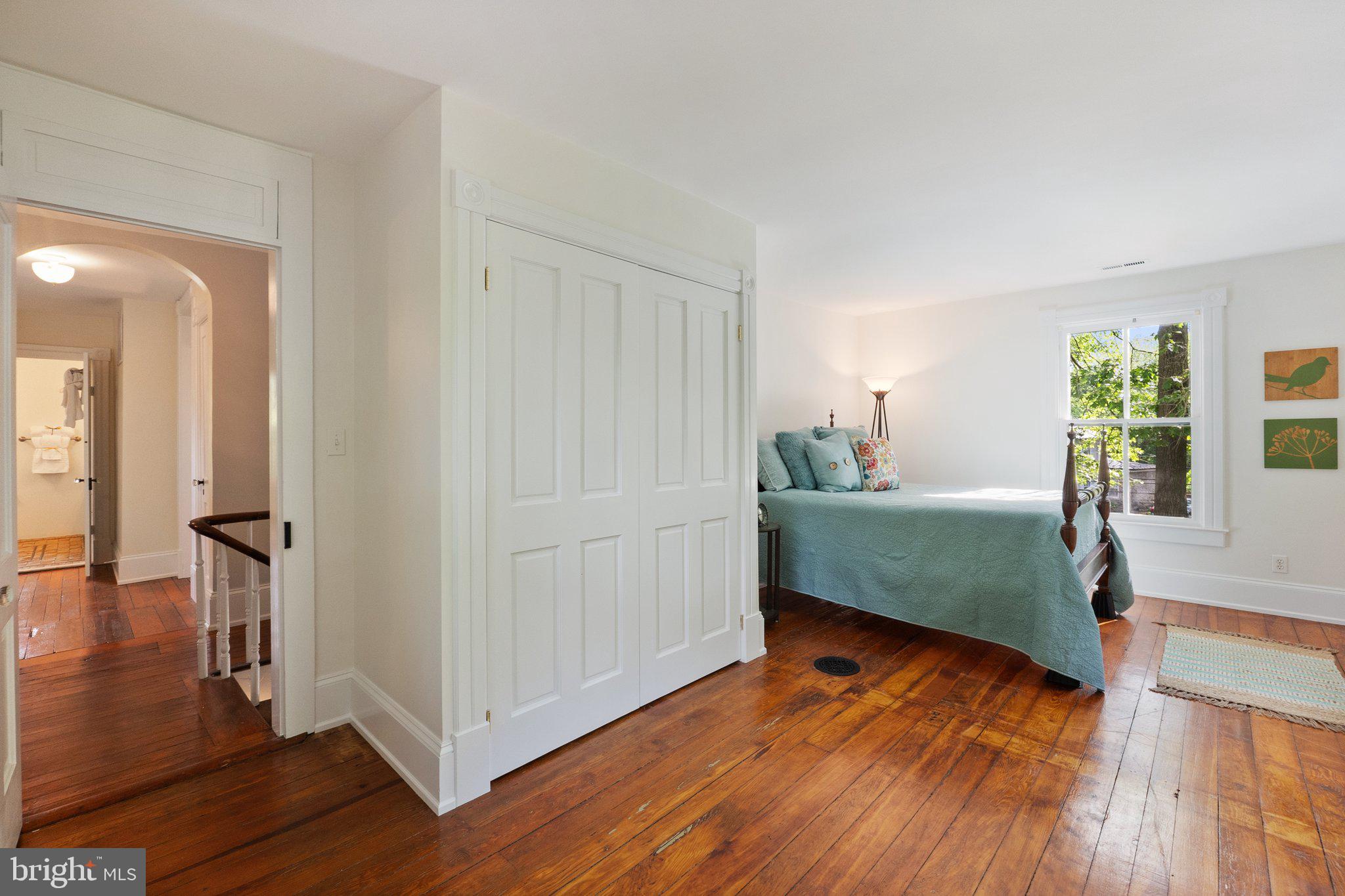 18100 & 18096 LINCOLN ROAD