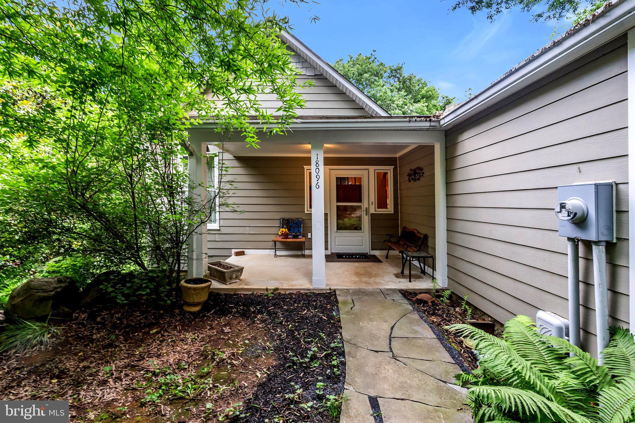 18100 & 18096 LINCOLN ROAD