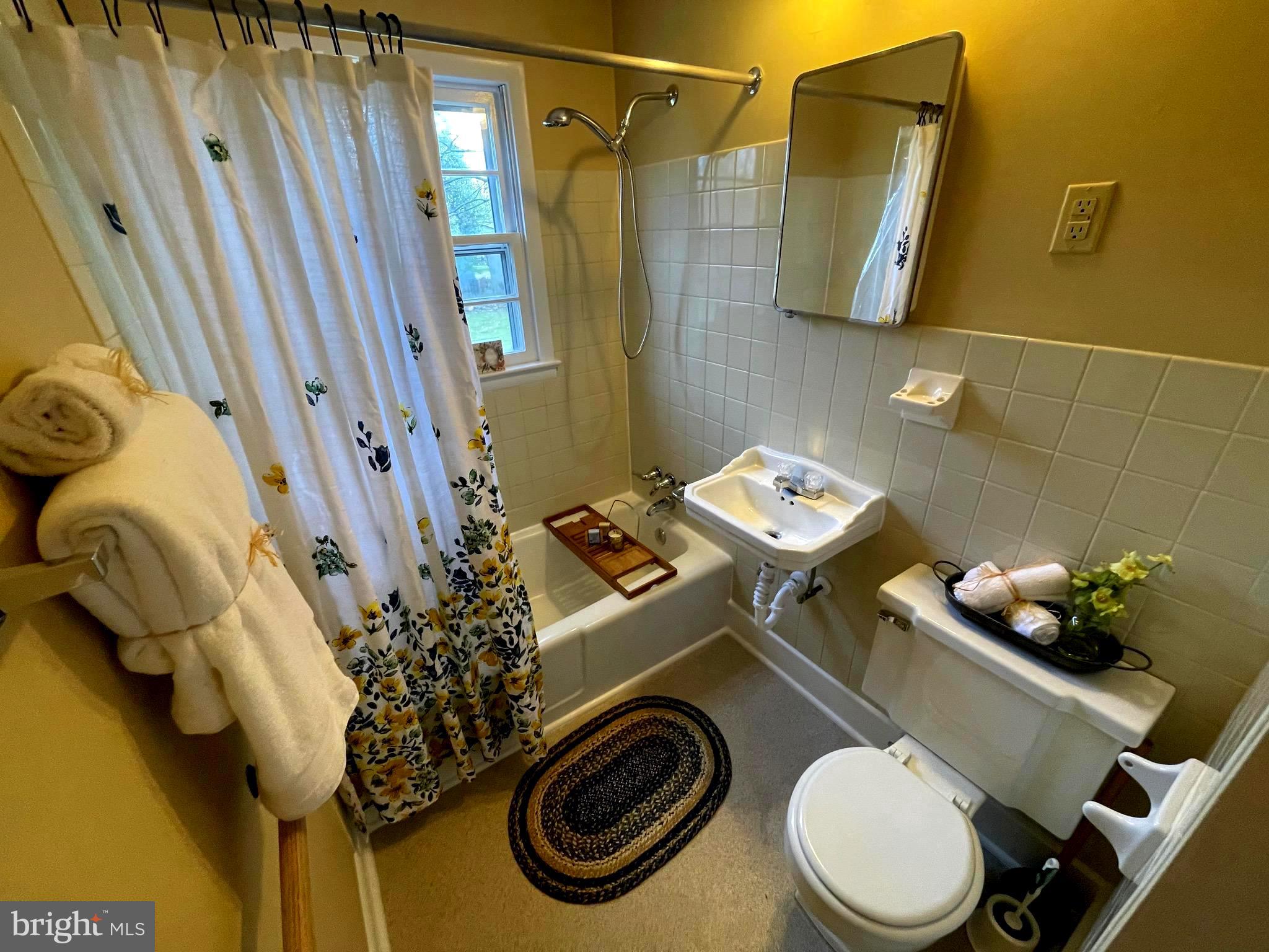 18100 & 18096 LINCOLN ROAD