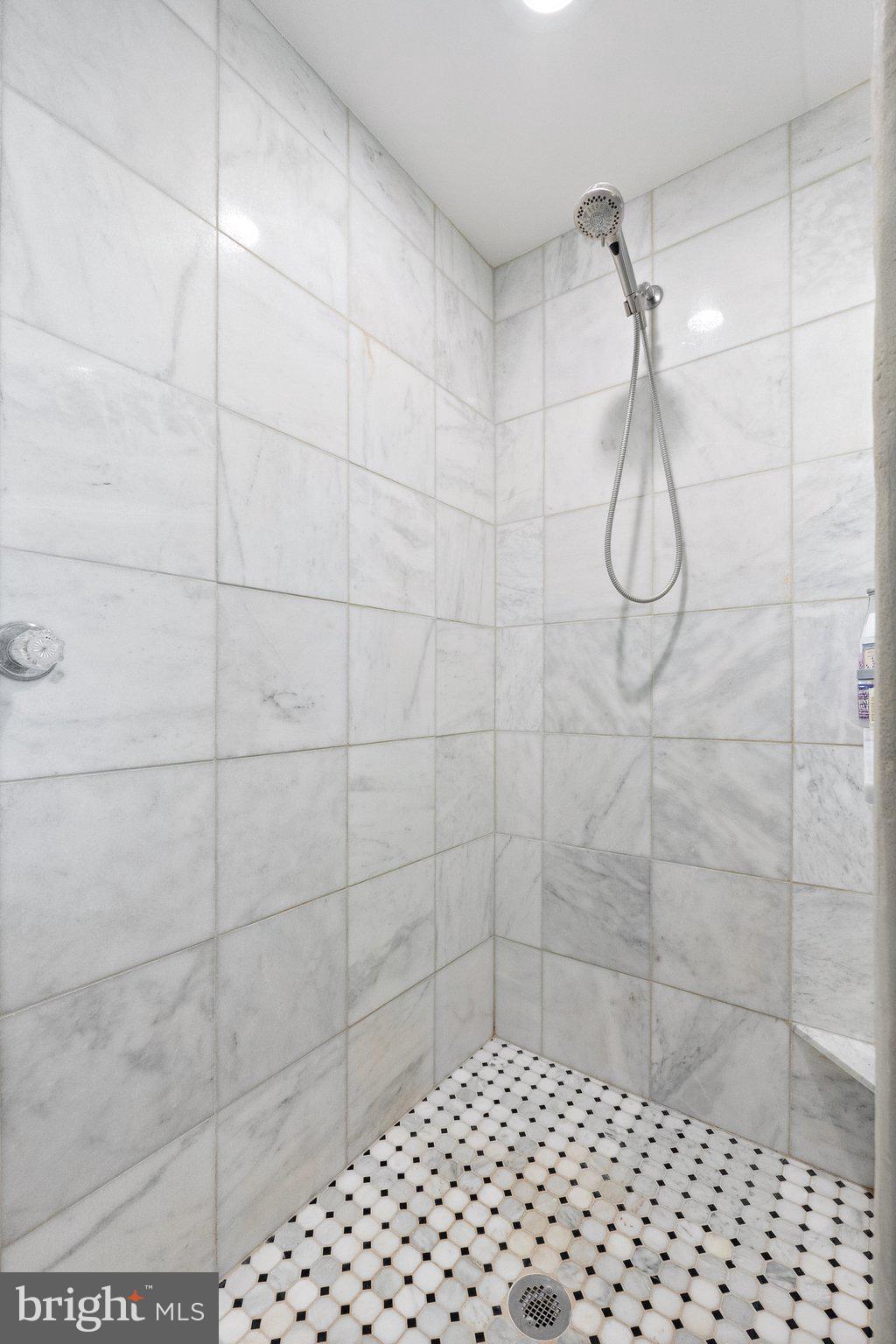 18100 & 18096 LINCOLN ROAD