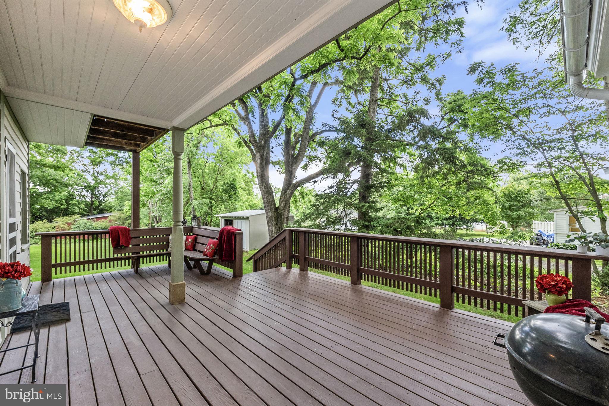 18100 & 18096 LINCOLN ROAD