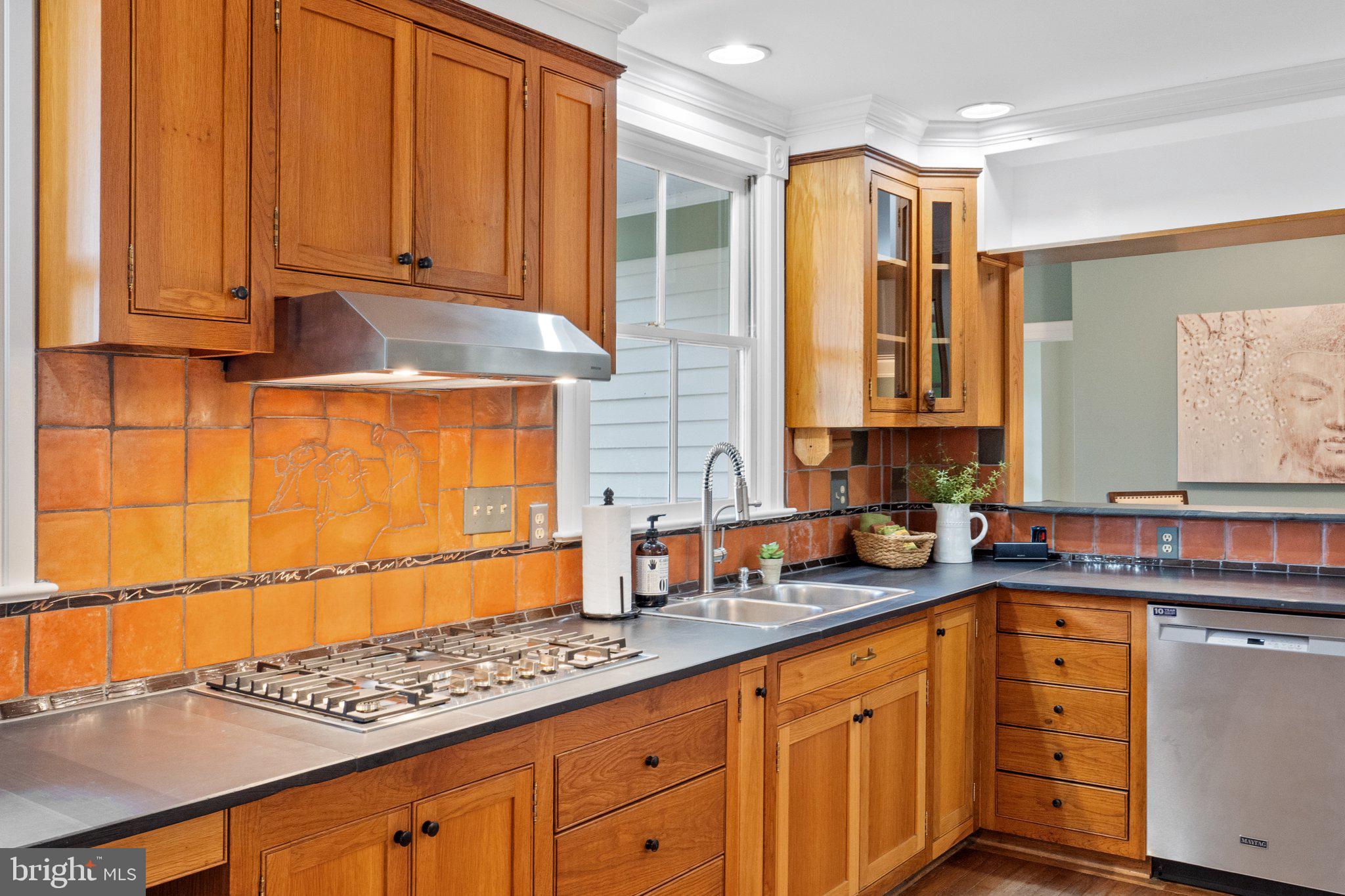 18100 & 18096 LINCOLN ROAD