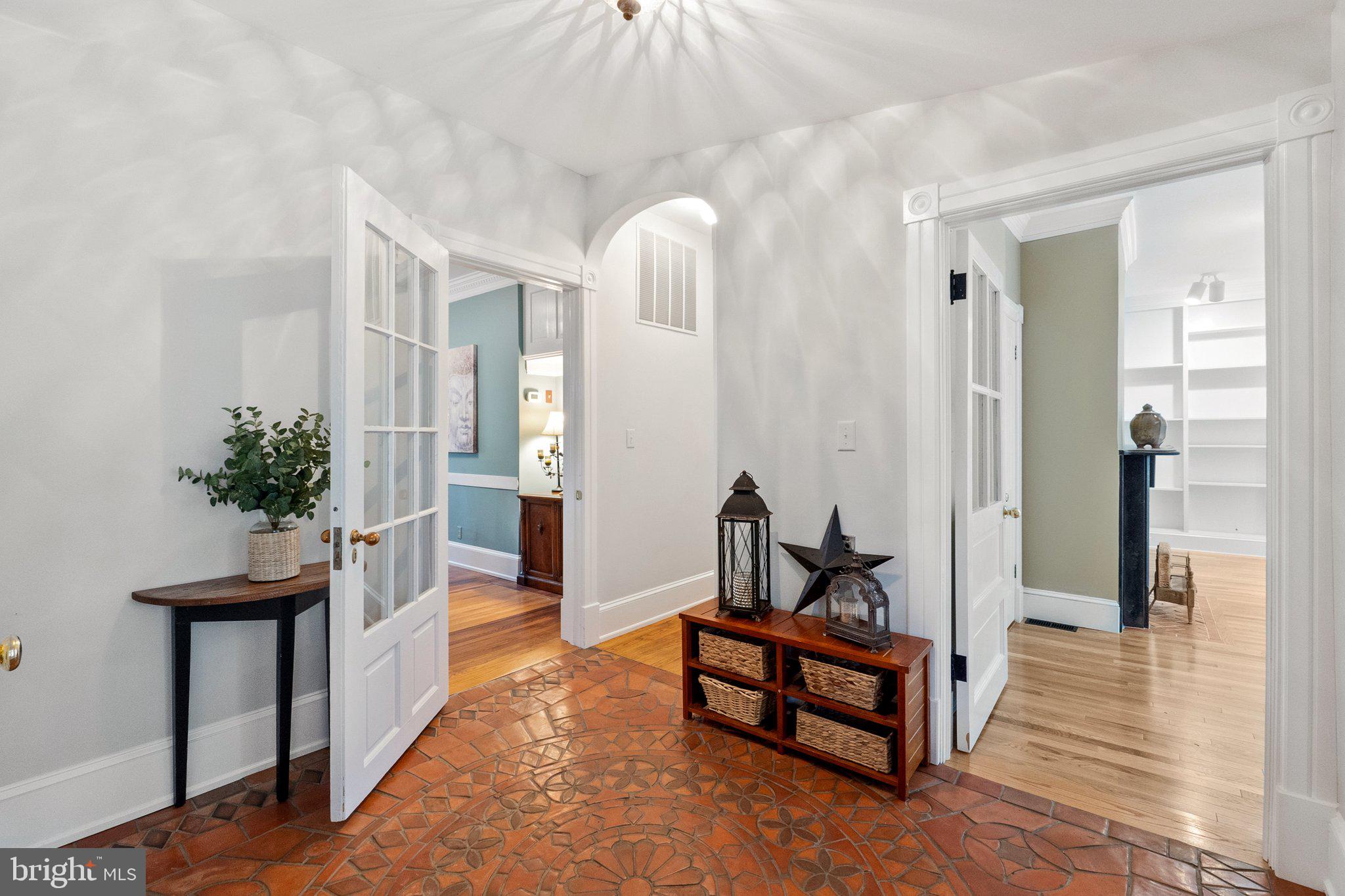 18100 & 18096 LINCOLN ROAD