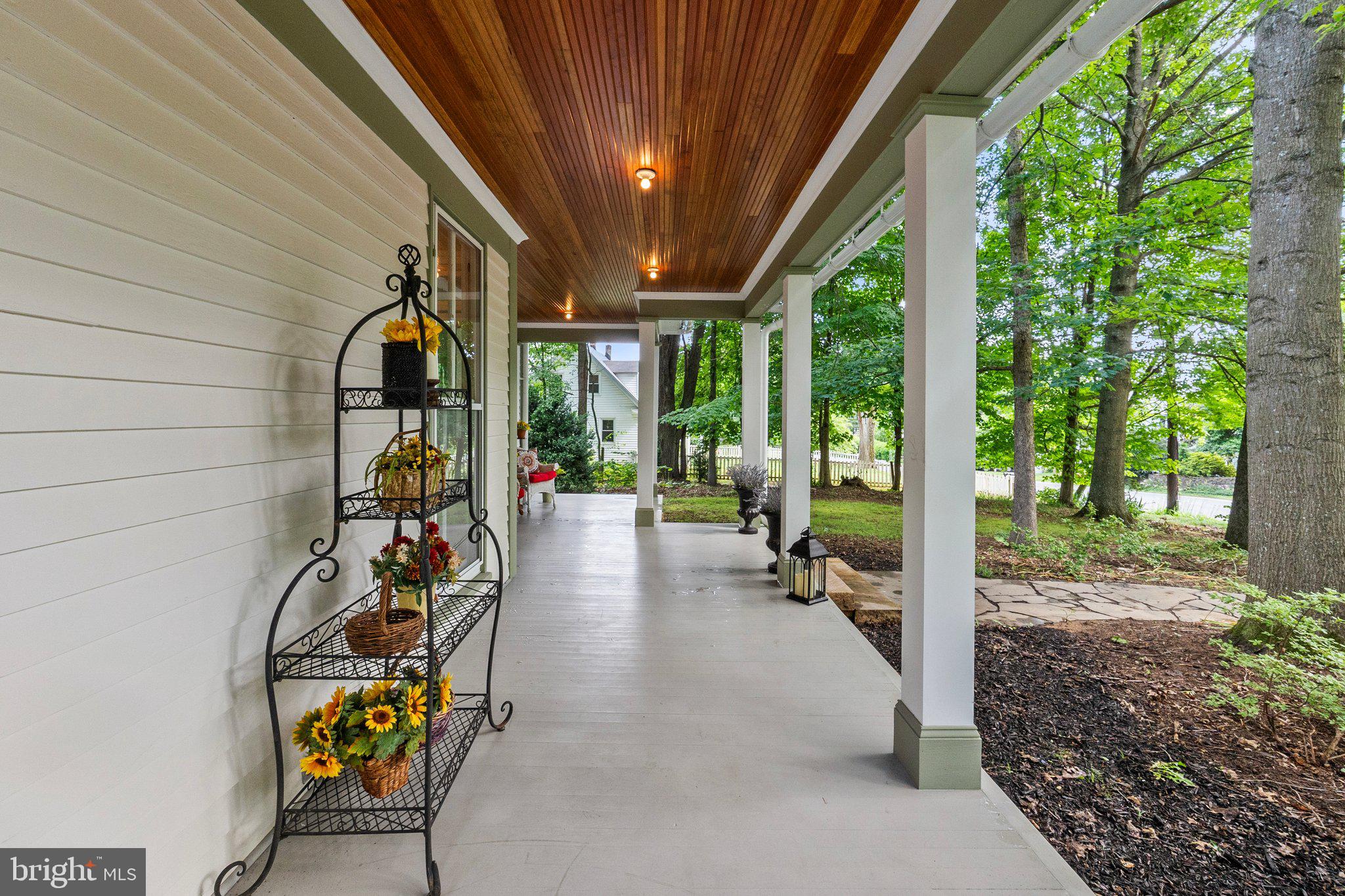 18100 & 18096 LINCOLN ROAD