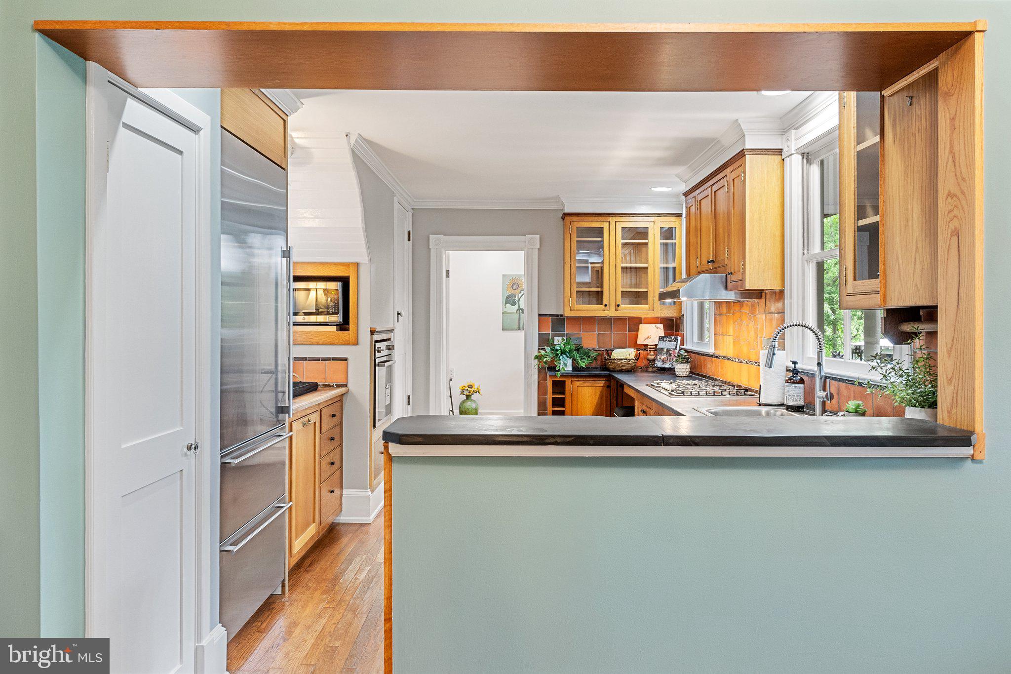 18100 & 18096 LINCOLN ROAD