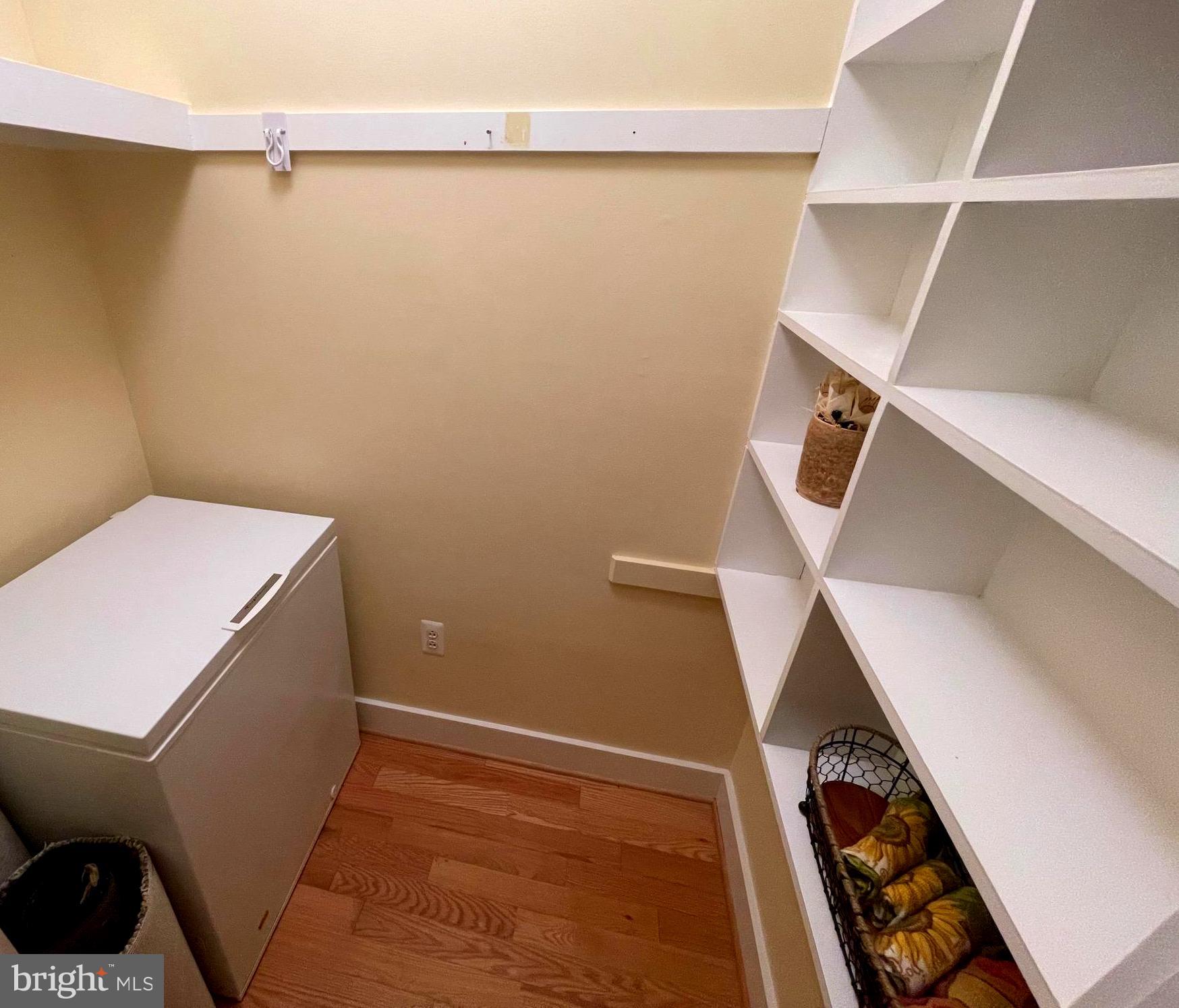 18100 & 18096 LINCOLN ROAD