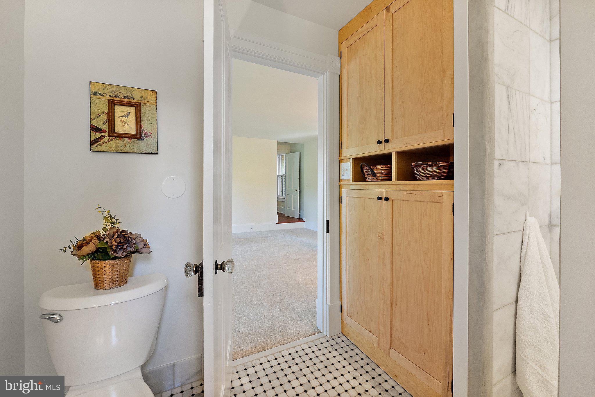 18100 & 18096 LINCOLN ROAD