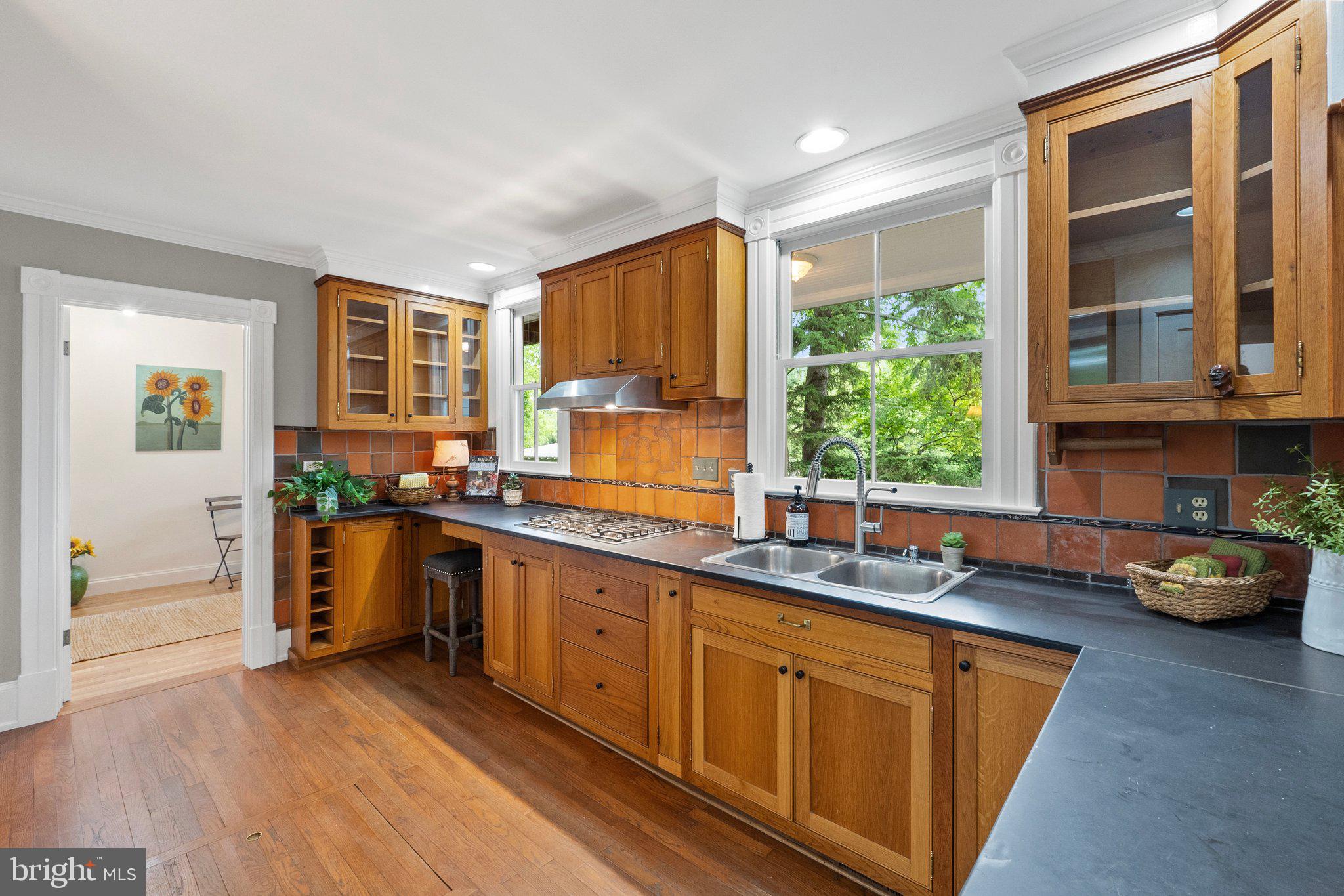 18100 & 18096 LINCOLN ROAD