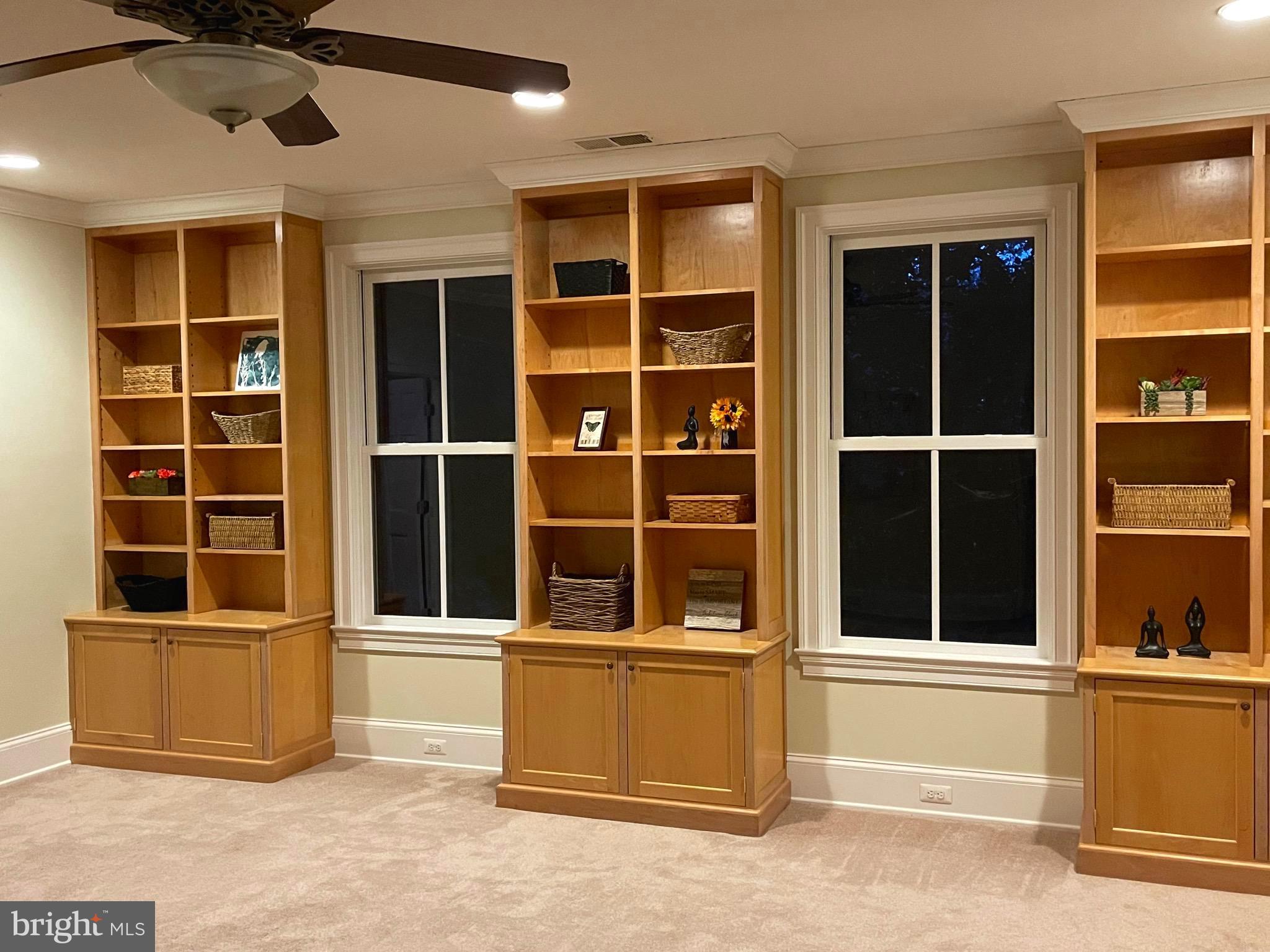 18100 & 18096 LINCOLN ROAD