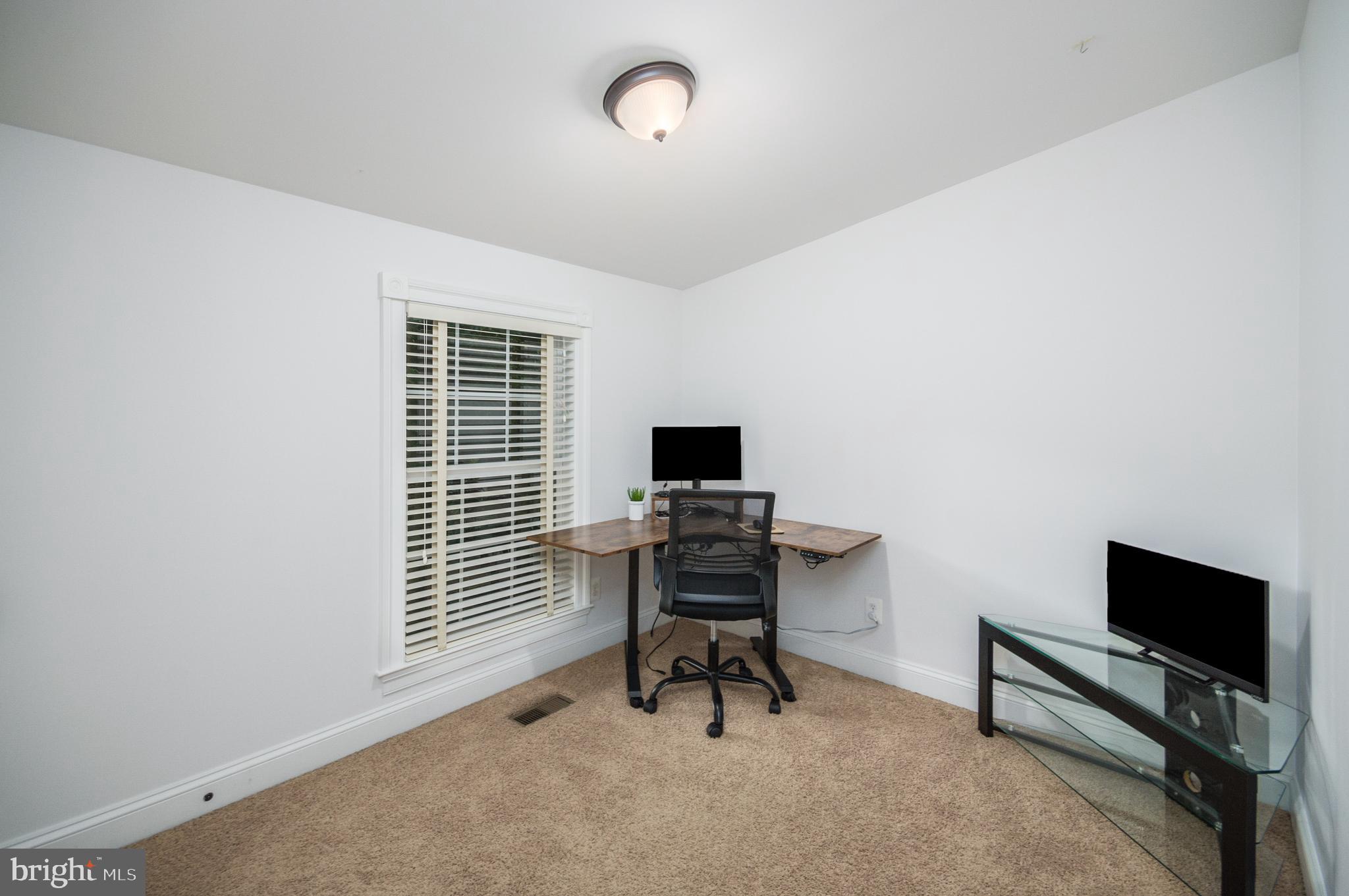 37203 SNICKERSVILLE TURNPIKE