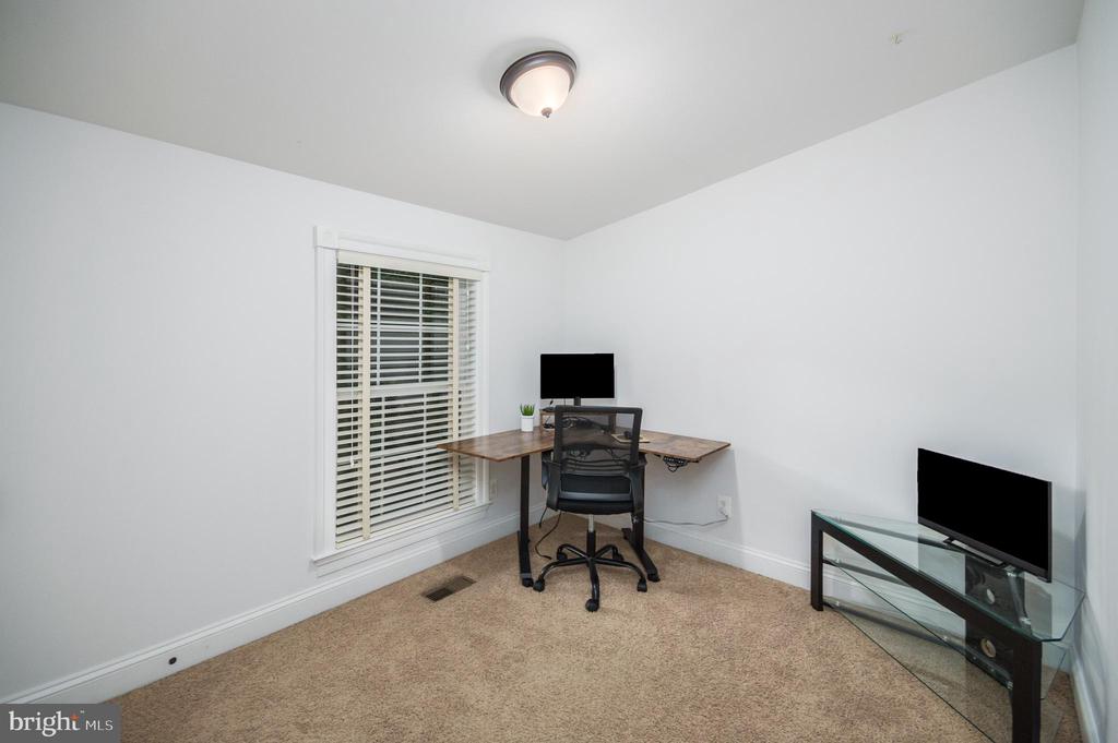 37203 SNICKERSVILLE TURNPIKE