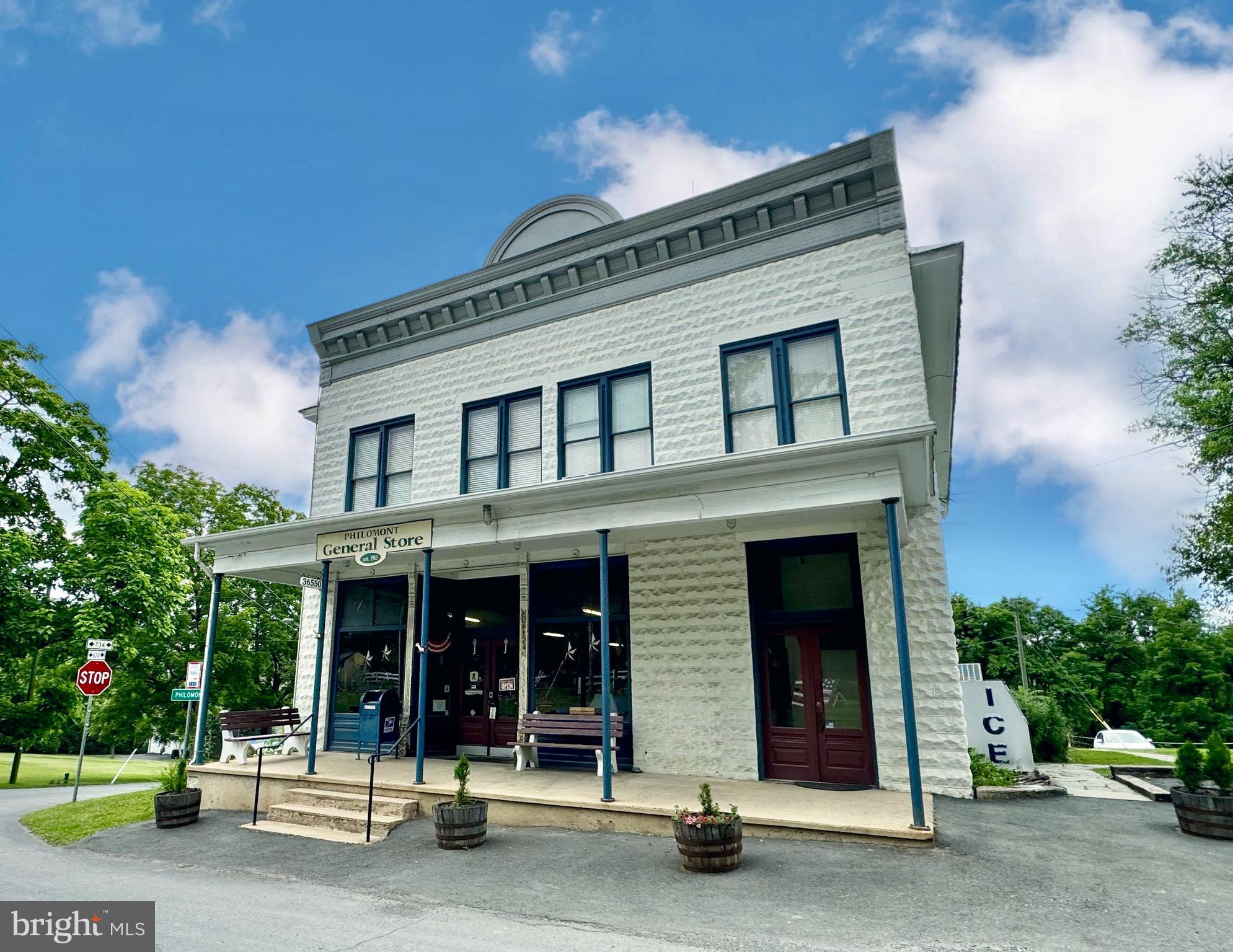 37203 SNICKERSVILLE TURNPIKE