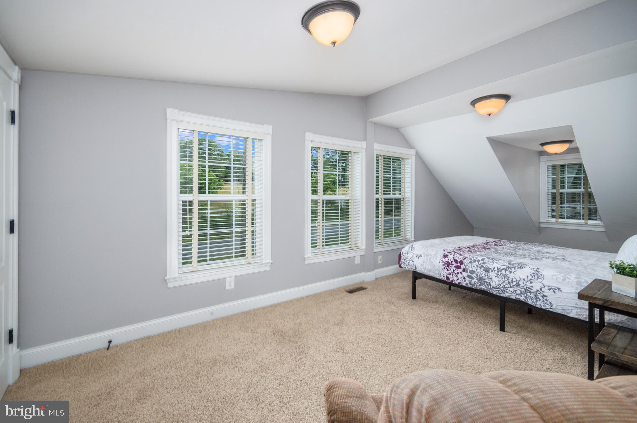 37203 SNICKERSVILLE TURNPIKE