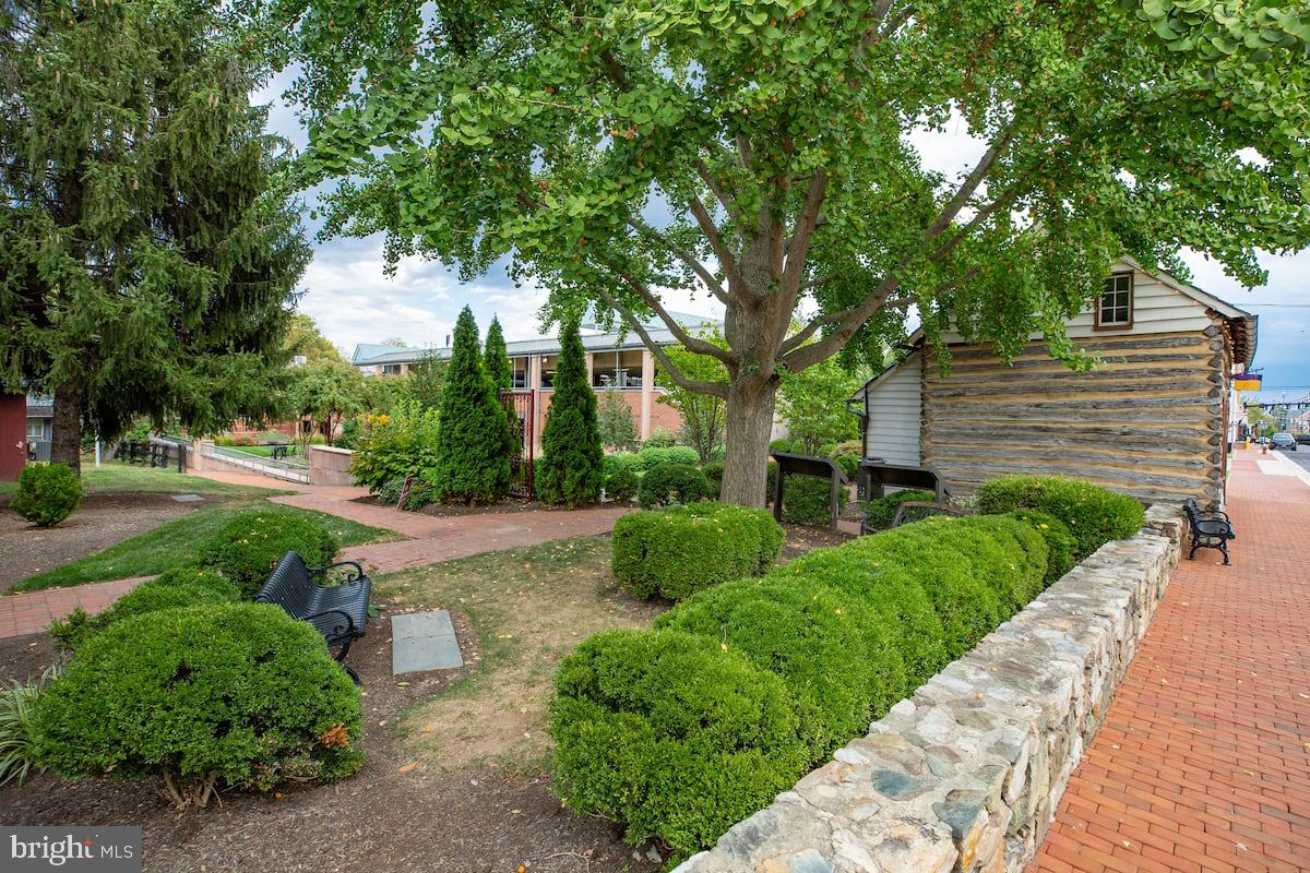 104 LOUDOUN STREET SW 310