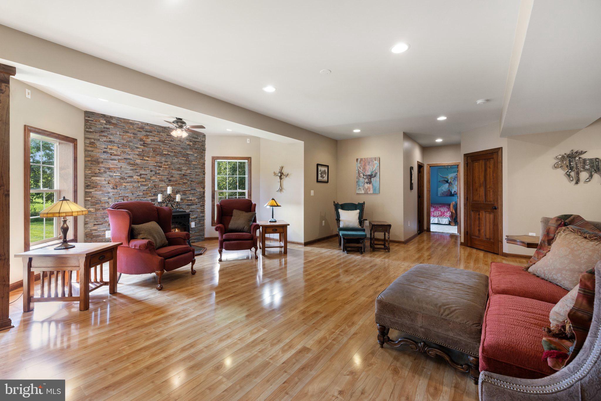 39054 OLD STAGE PLACE