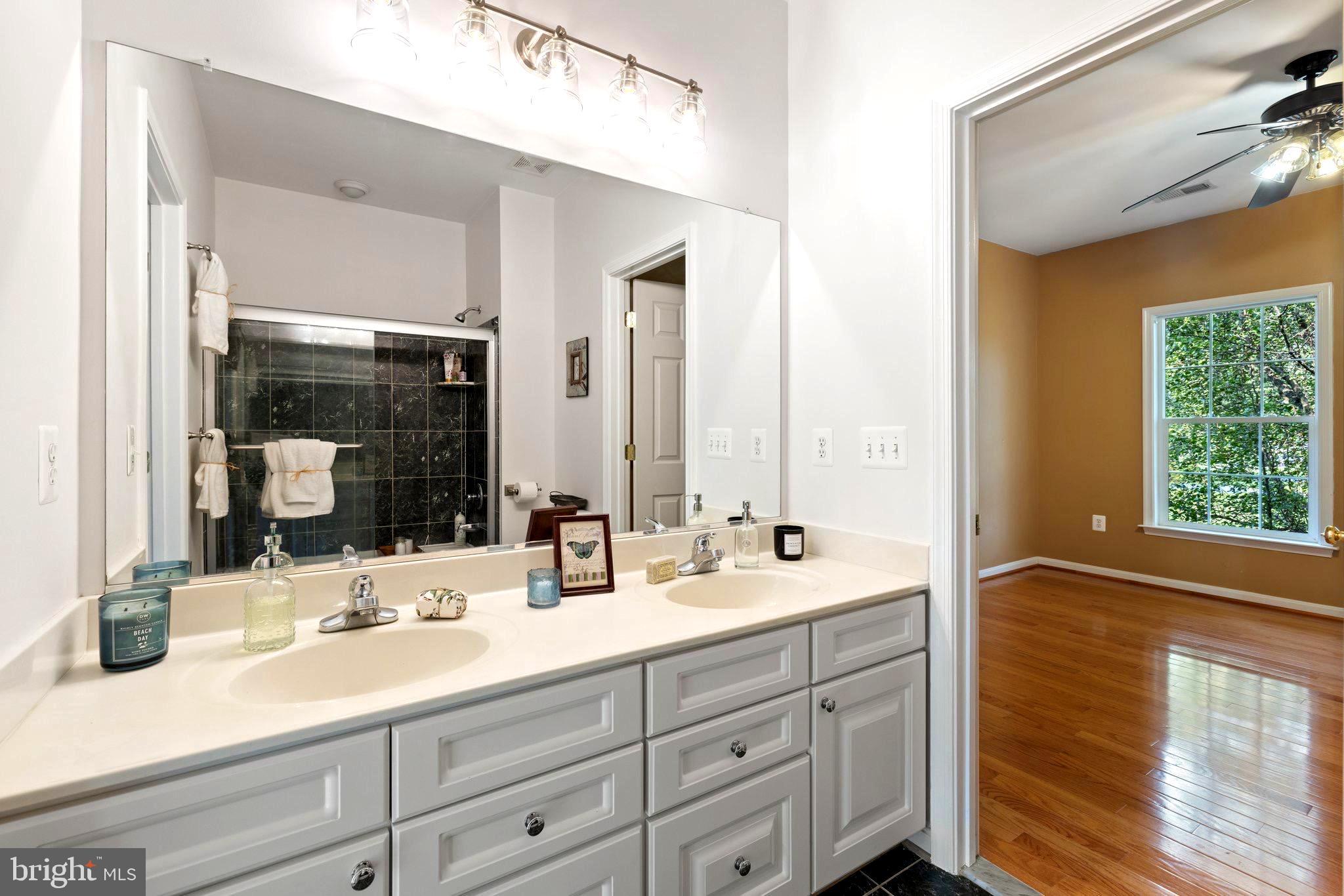 39054 OLD STAGE PLACE