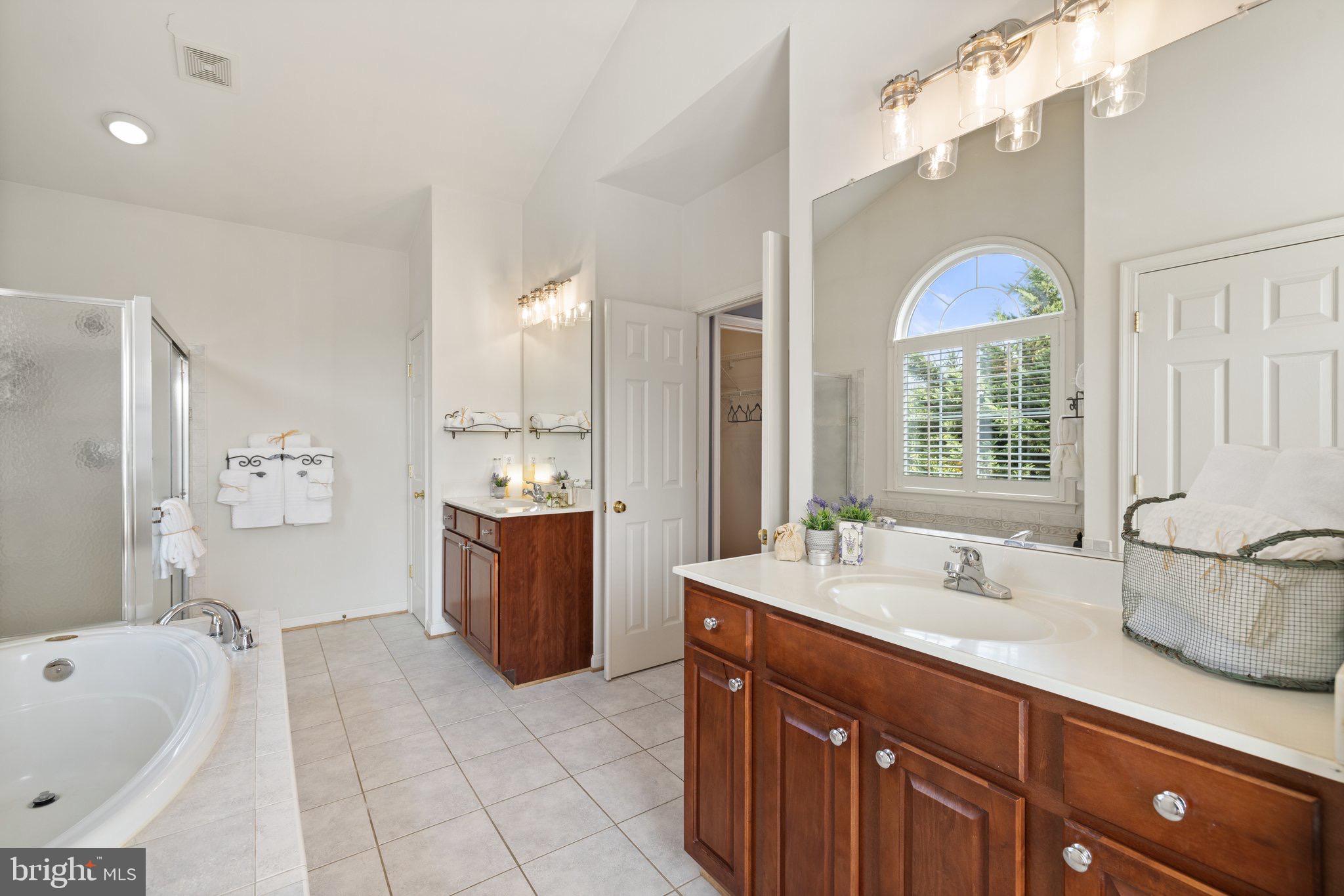 39054 OLD STAGE PLACE