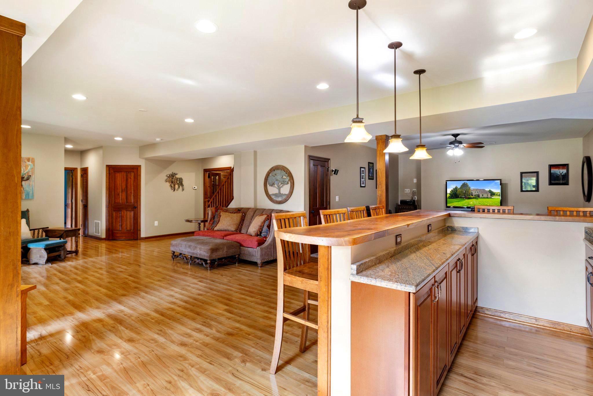 39054 OLD STAGE PLACE