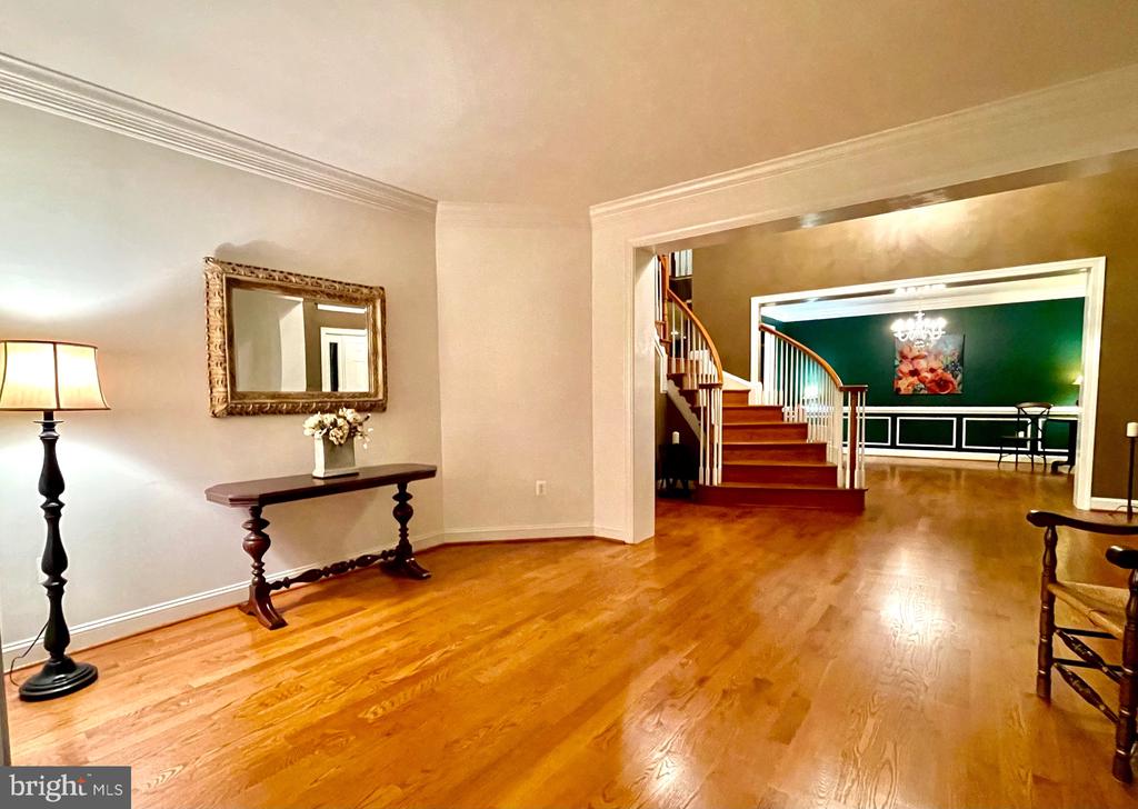39054 OLD STAGE PLACE