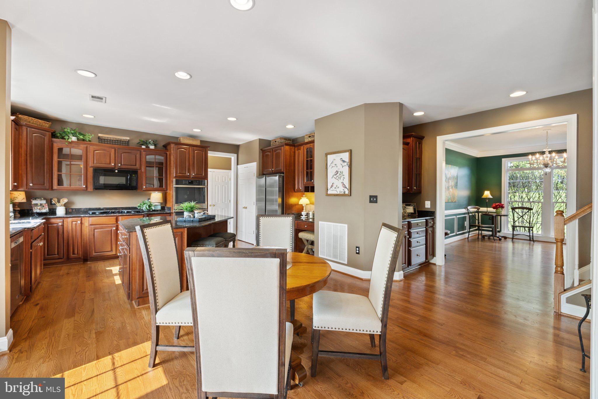 39054 OLD STAGE PLACE