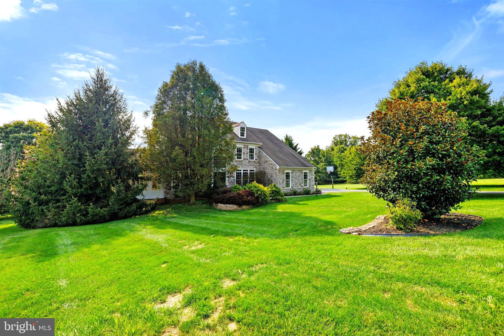 39054 OLD STAGE PLACE