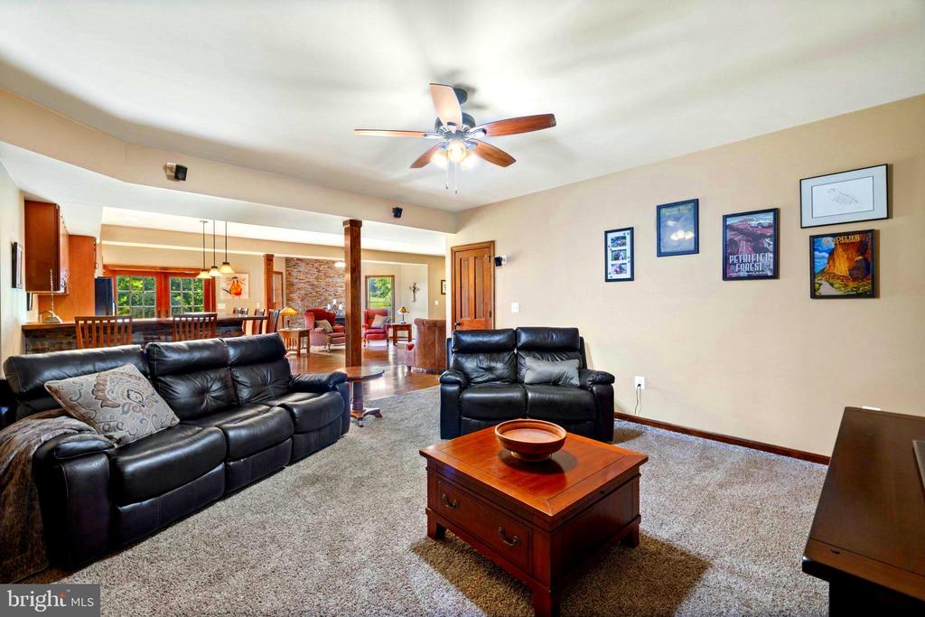 39054 OLD STAGE PLACE