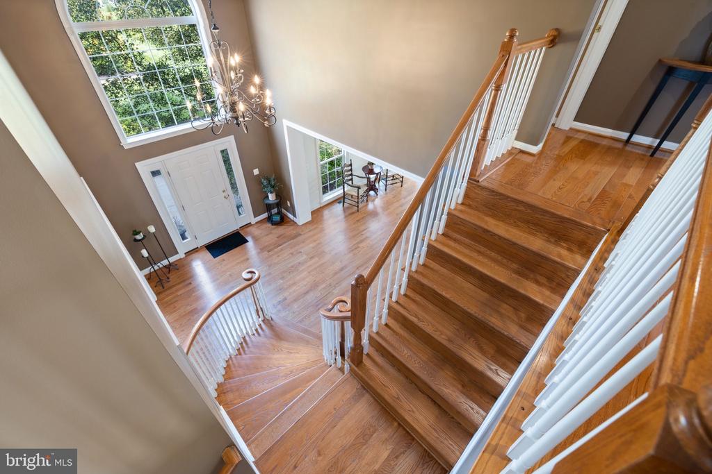39054 OLD STAGE PLACE