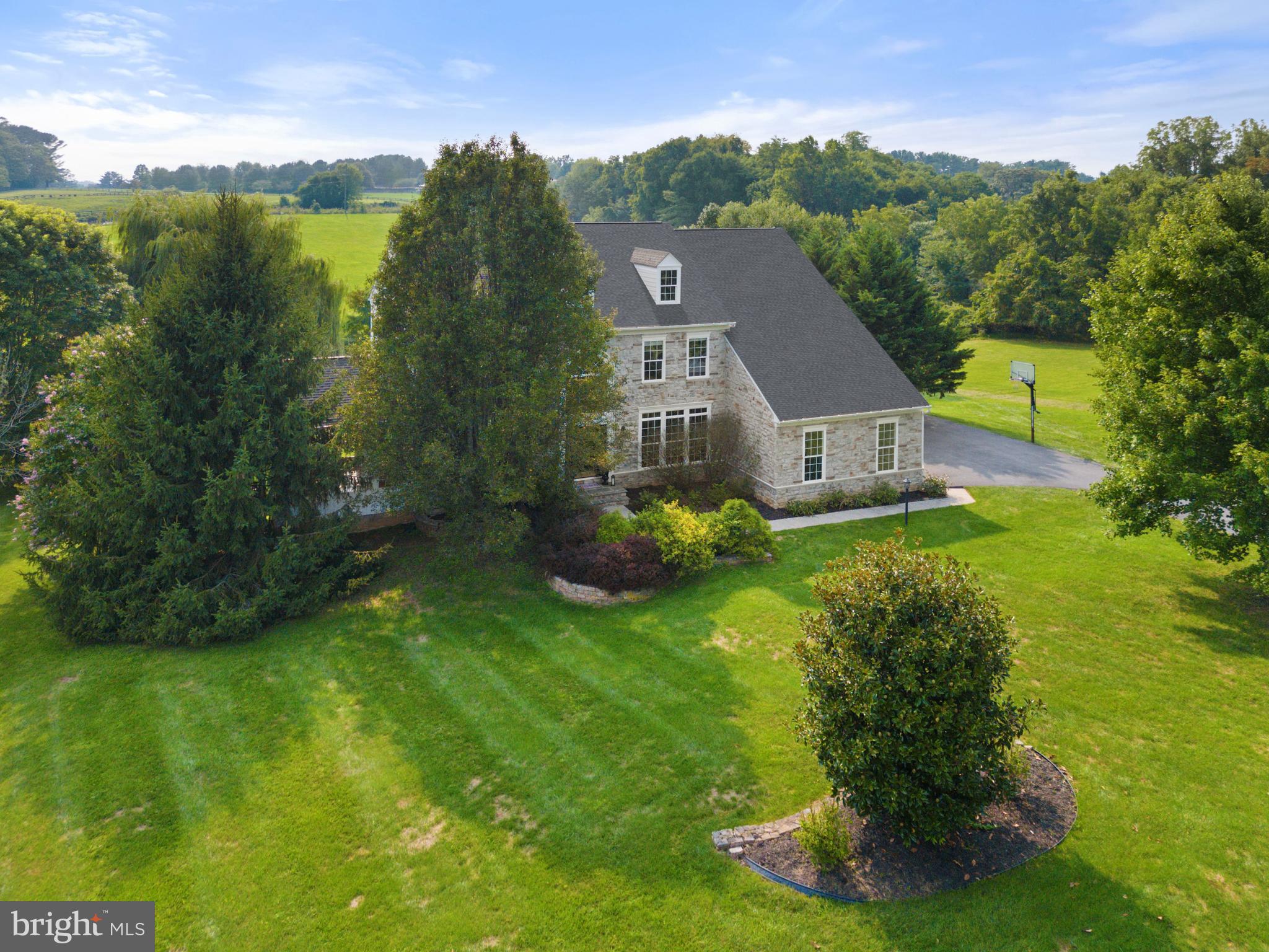 39054 OLD STAGE PLACE