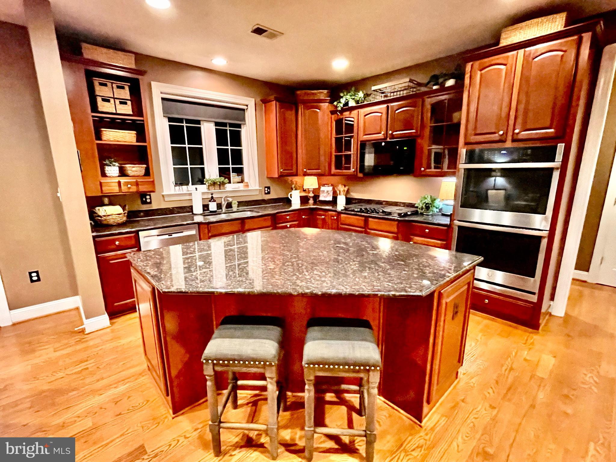 39054 OLD STAGE PLACE