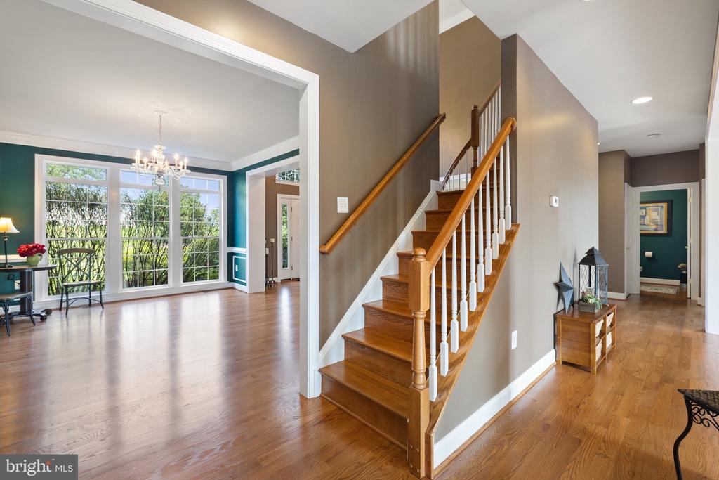 39054 OLD STAGE PLACE