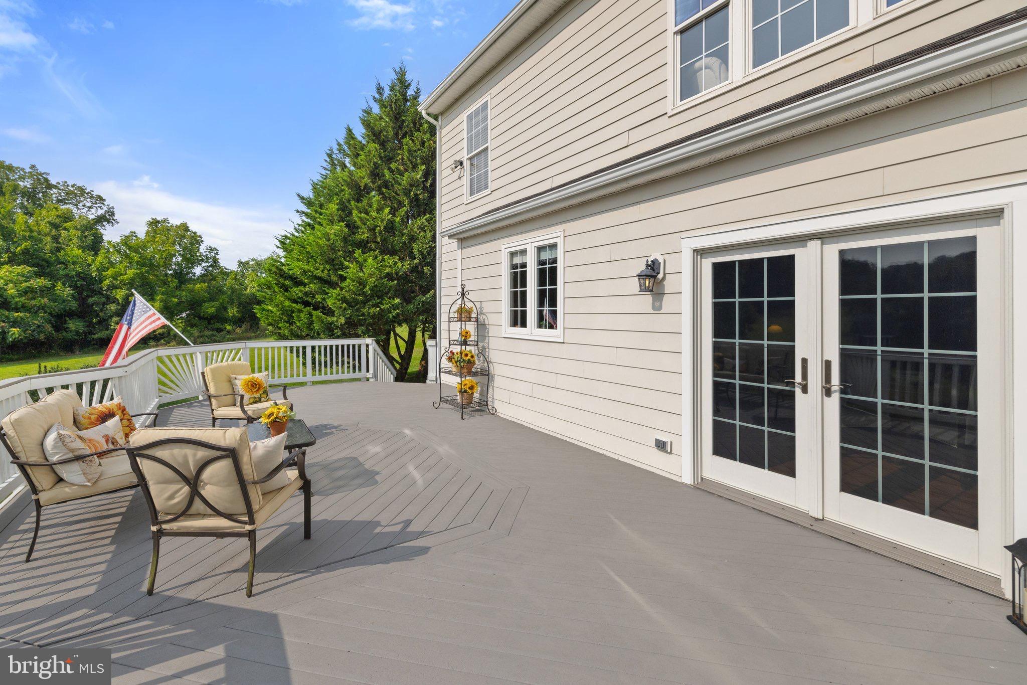 39054 OLD STAGE PLACE