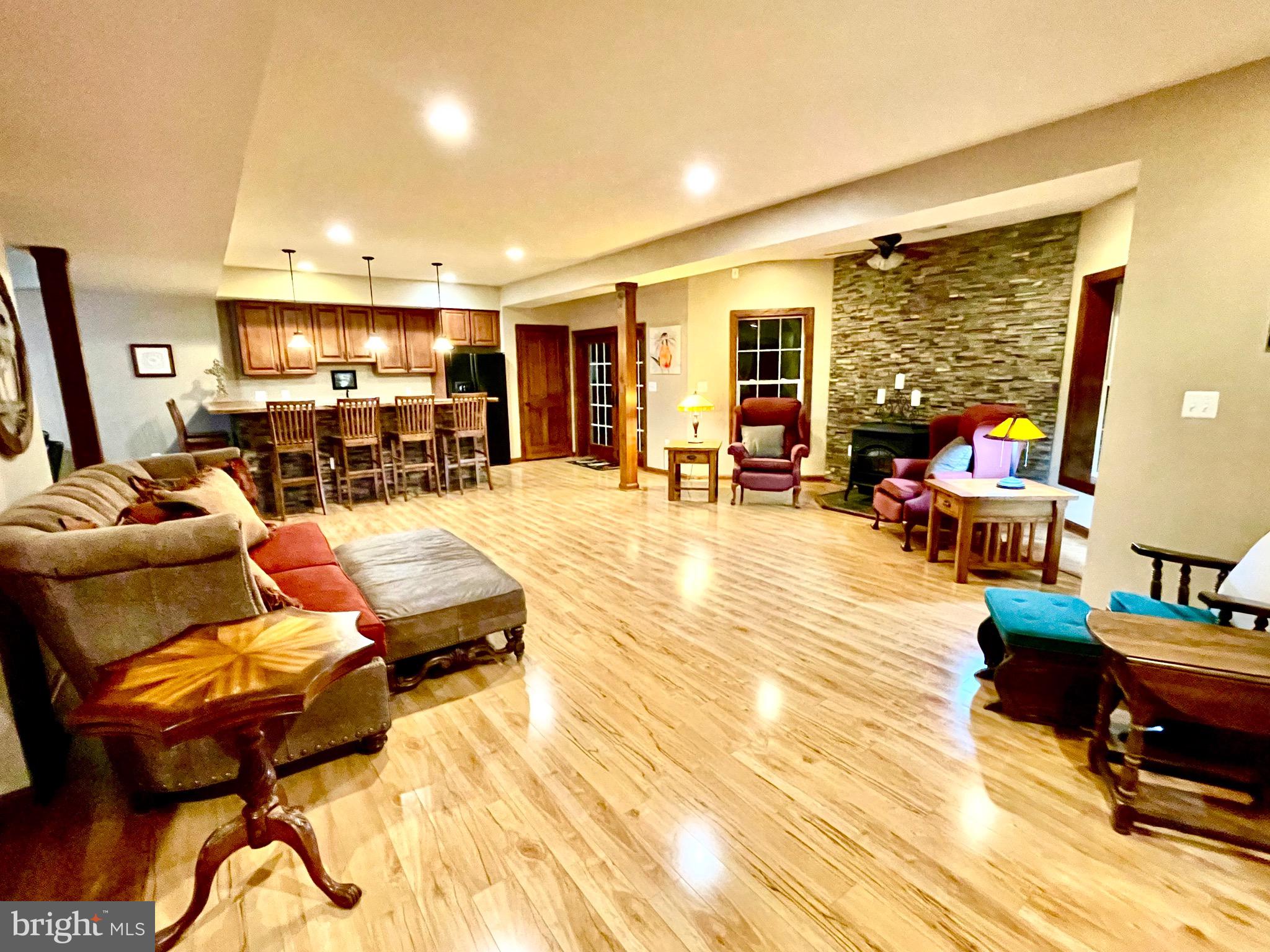 39054 OLD STAGE PLACE