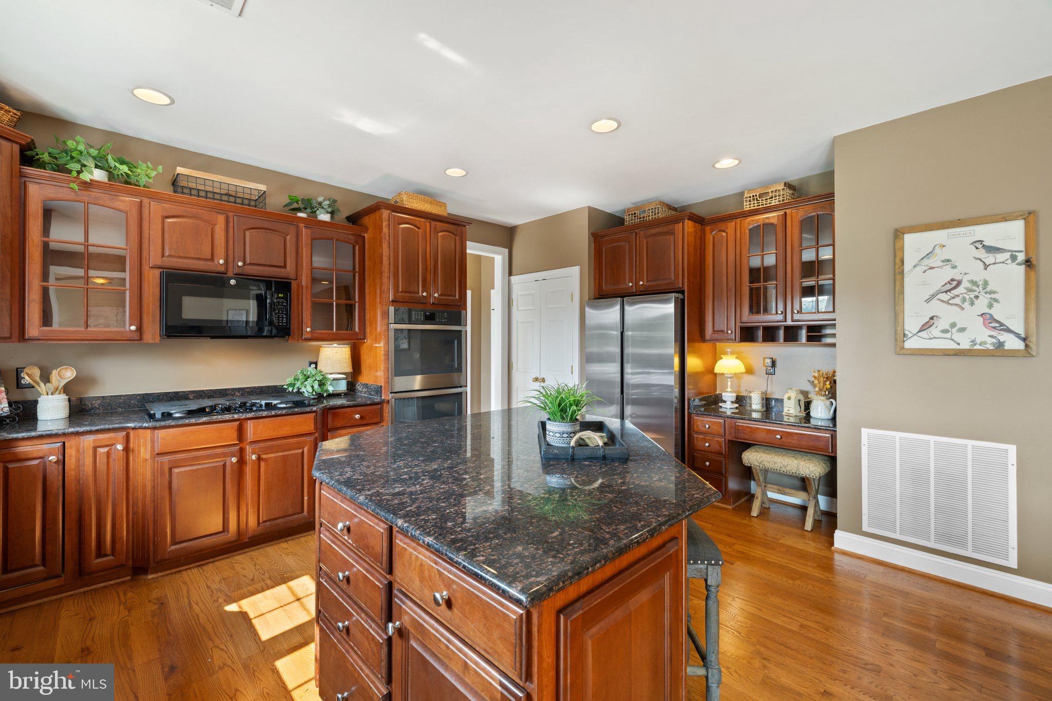 39054 OLD STAGE PLACE