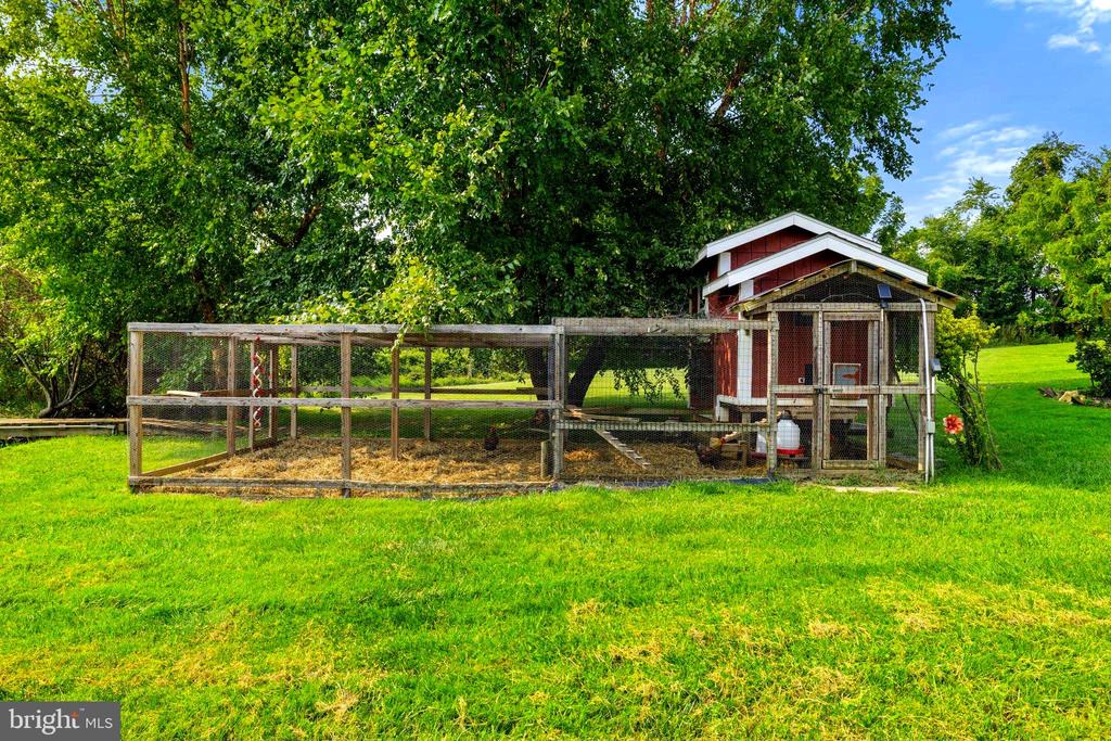 39054 OLD STAGE PLACE