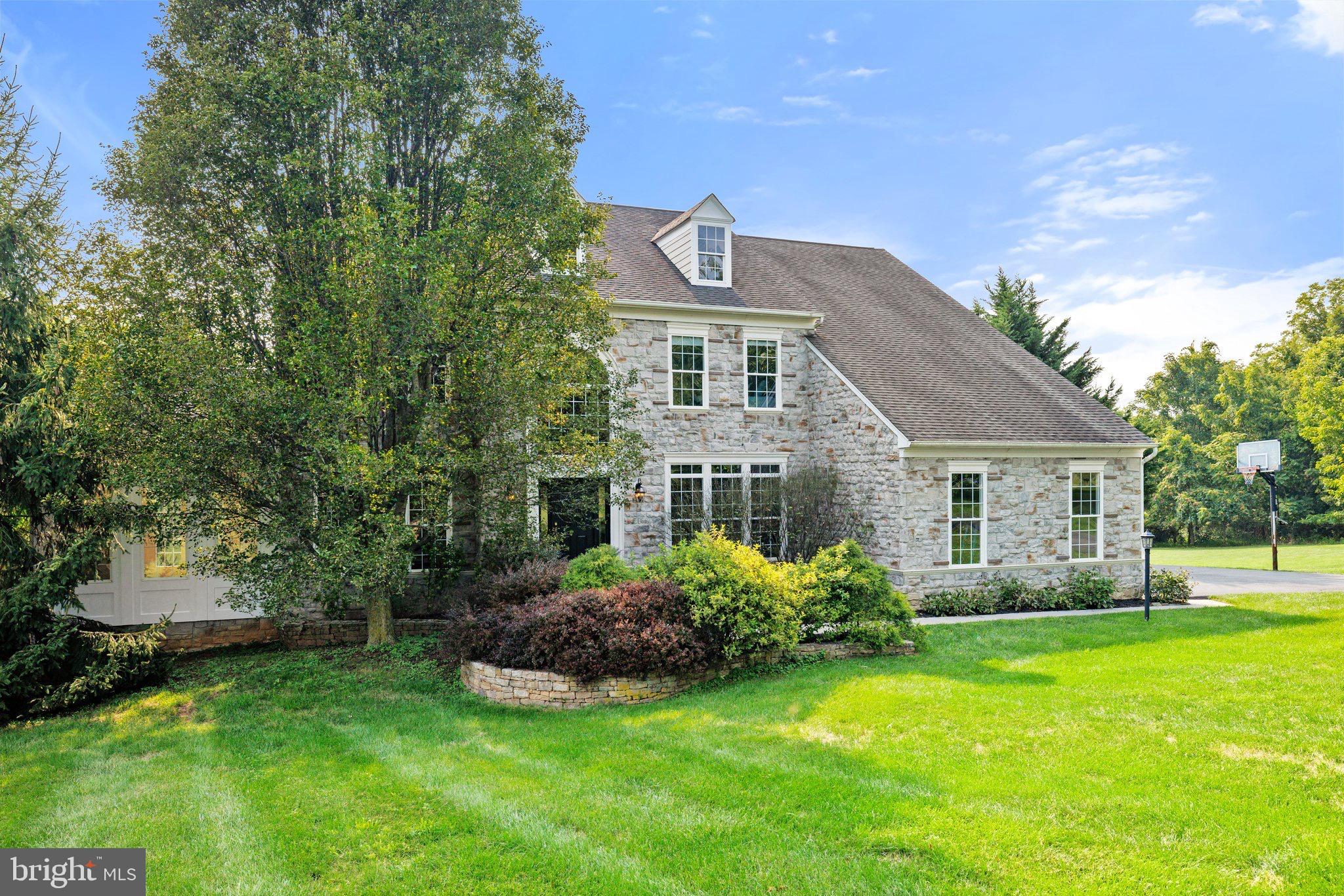 39054 OLD STAGE PLACE