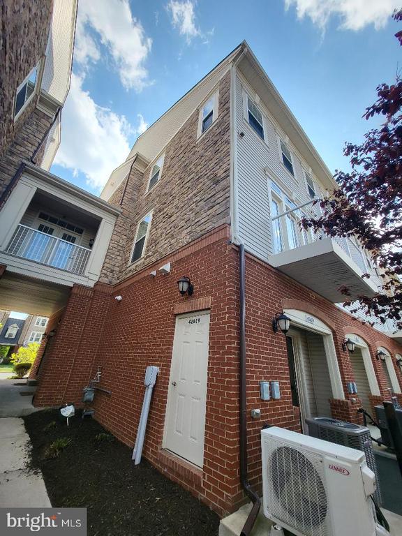 42619 CAPITOL VIEW TERRACE