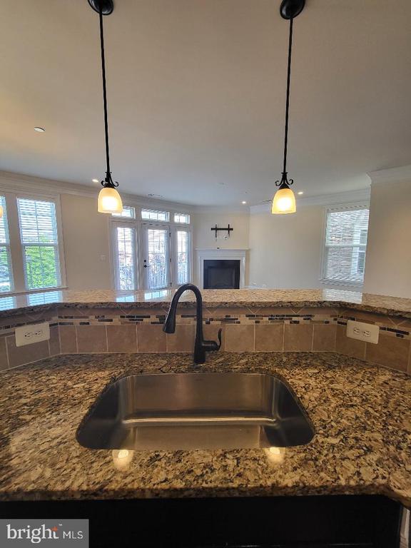 42619 CAPITOL VIEW TERRACE
